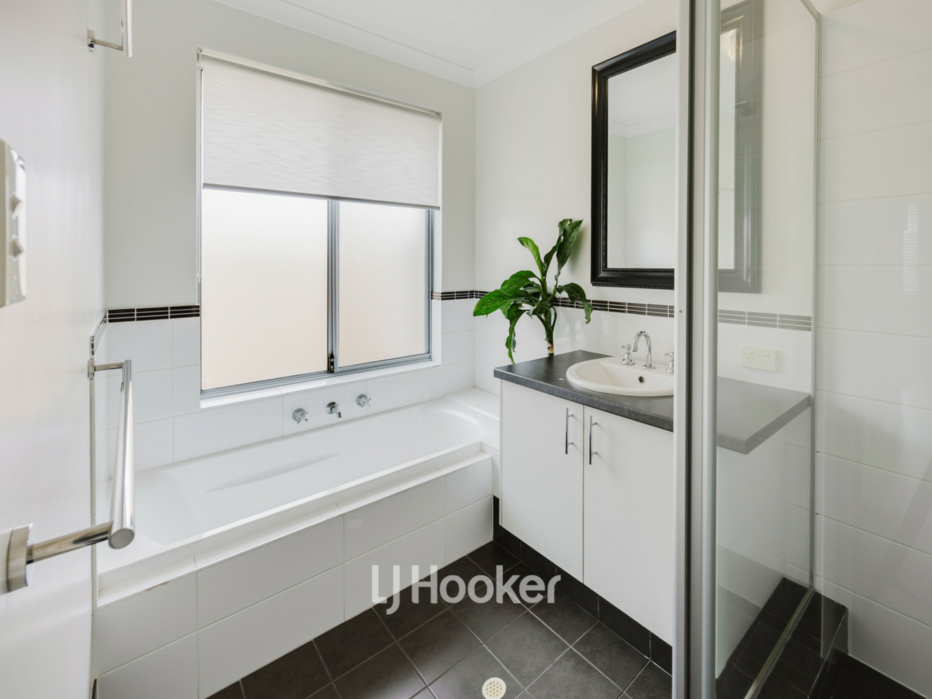 71 Hawker Approach — photo 15 of 21