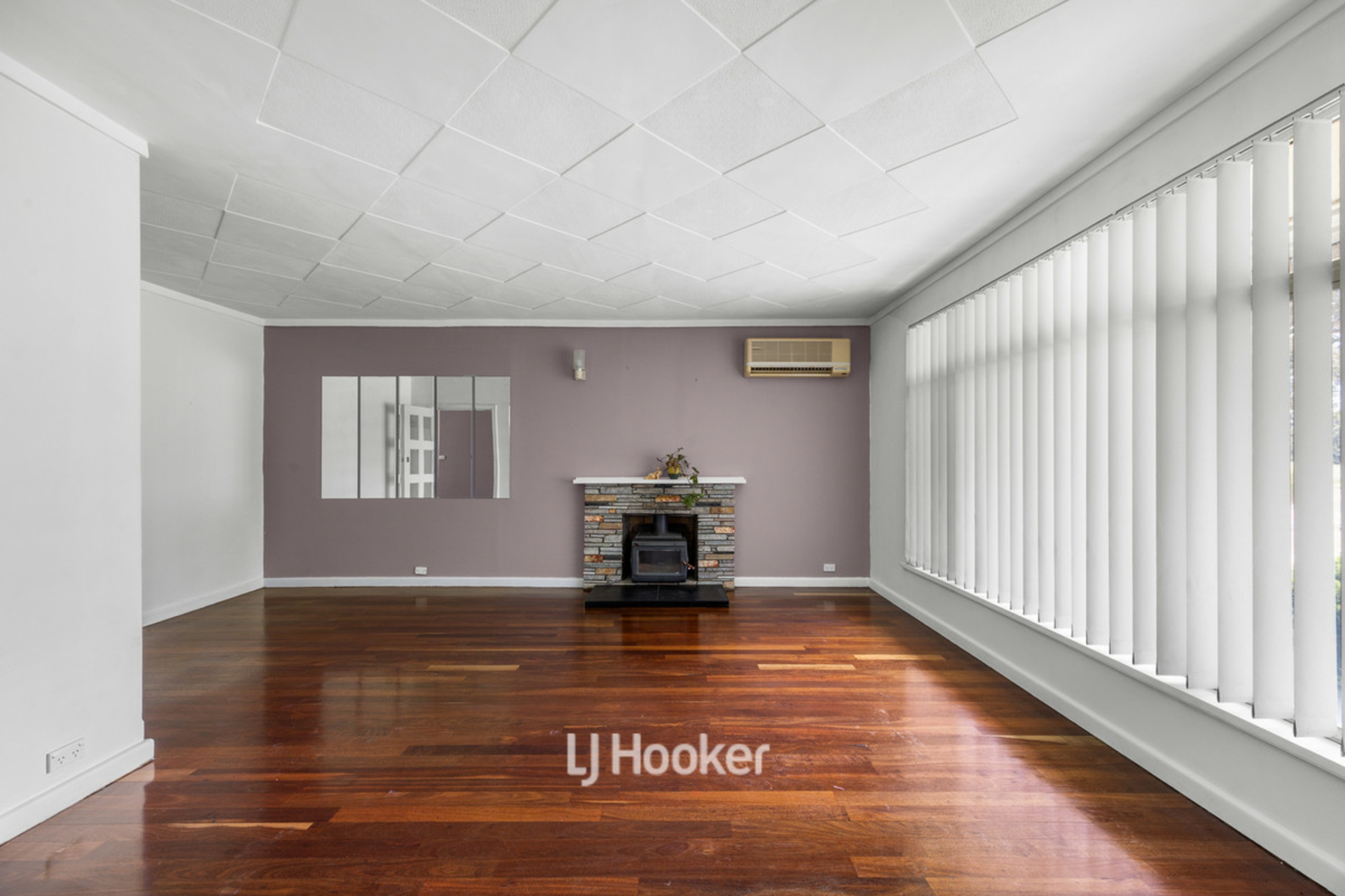 16 Hutchinson Road — photo 7 of 30