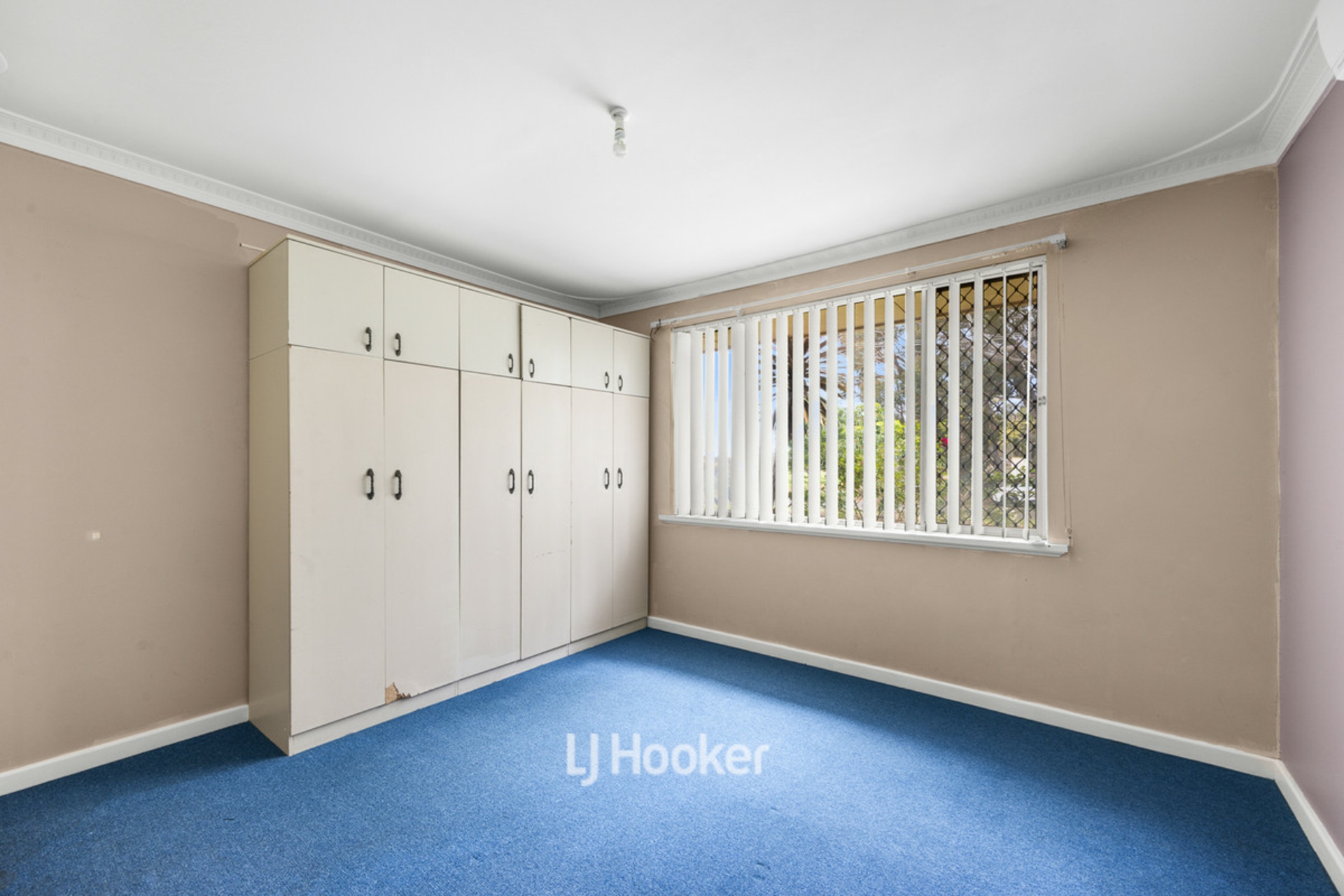 16 Hutchinson Road — photo 11 of 30