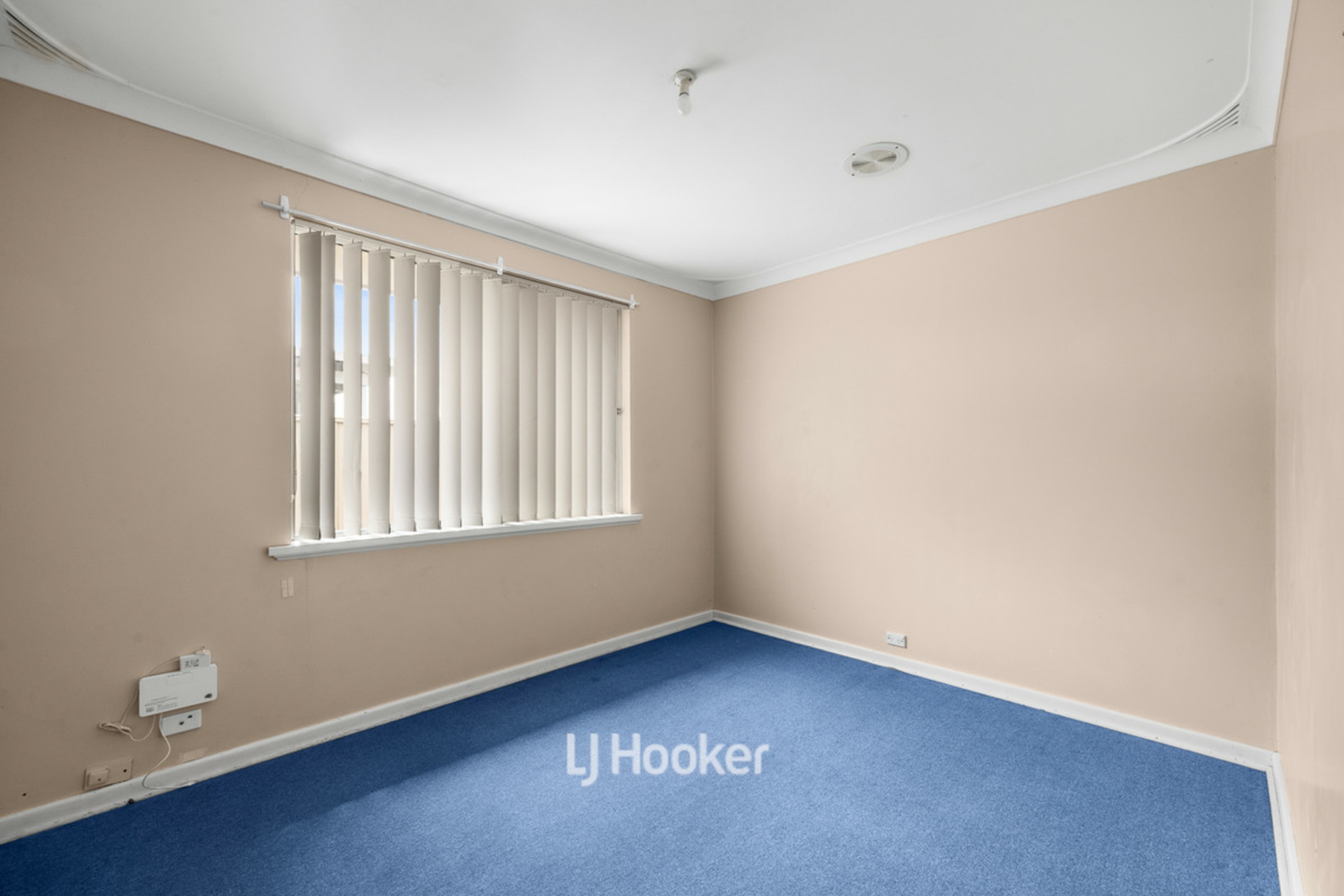 16 Hutchinson Road — photo 12 of 30
