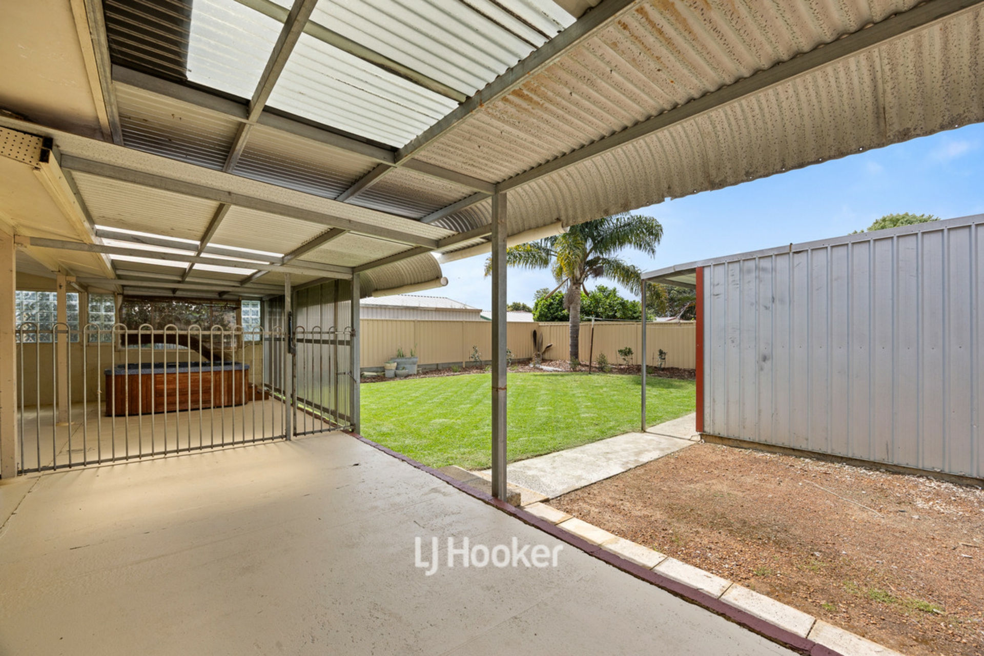 16 Hutchinson Road — photo 23 of 30