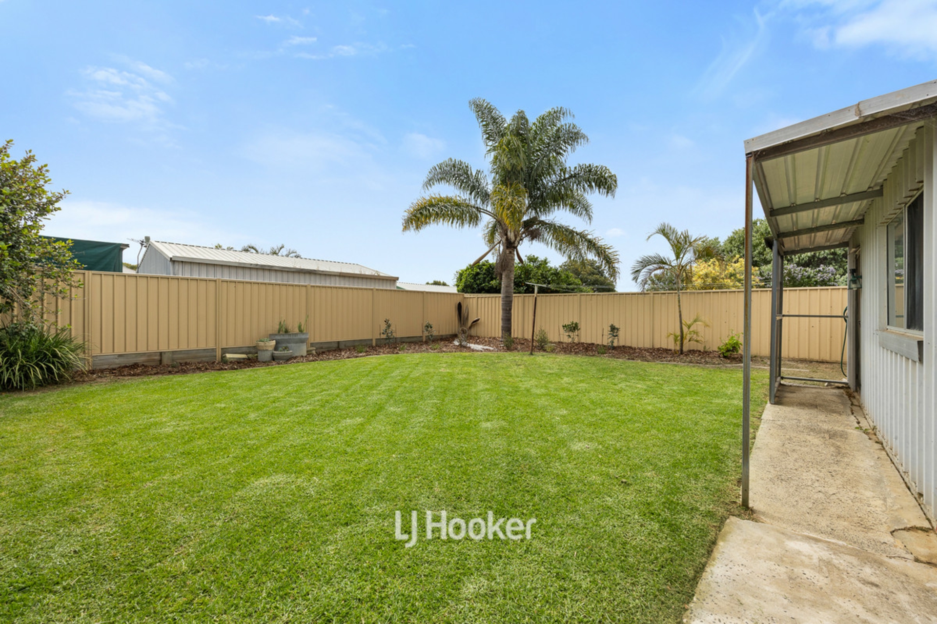 16 Hutchinson Road — photo 24 of 30