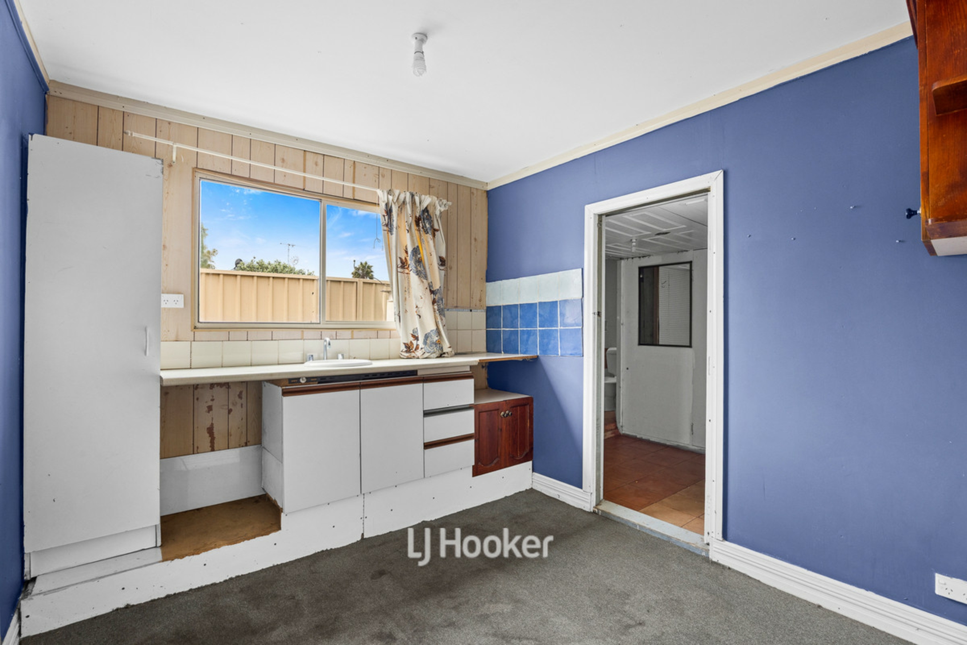 16 Hutchinson Road — photo 27 of 30