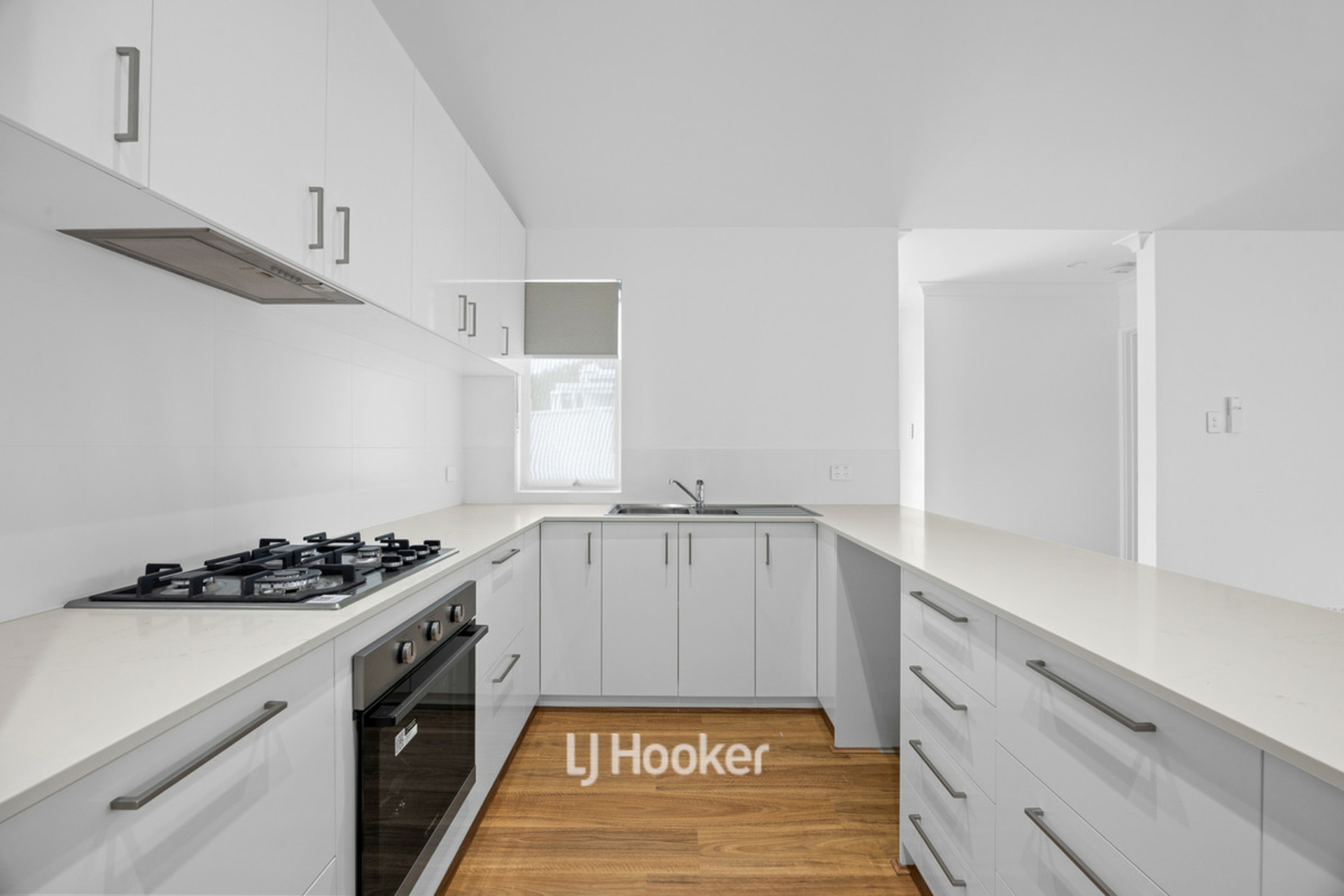 36A Constitution Street — photo 8 of 20