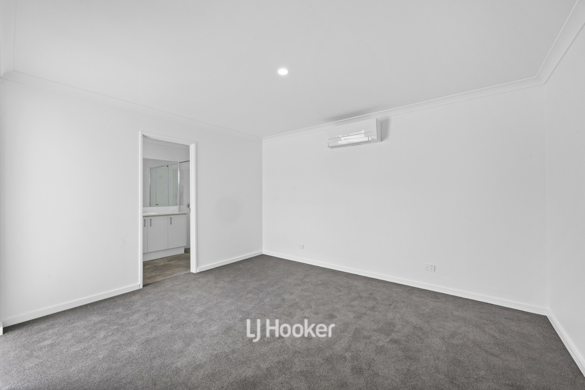 36A Constitution Street — photo 10 of 20