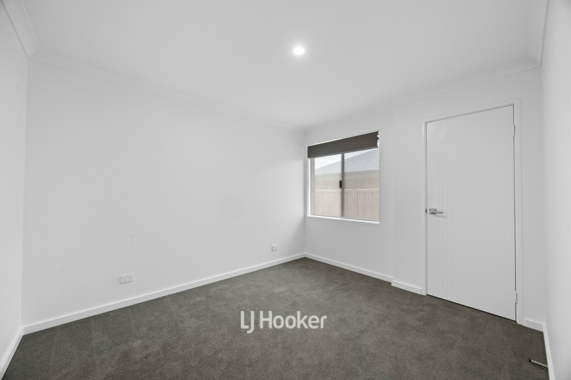 36A Constitution Street — photo 14 of 20