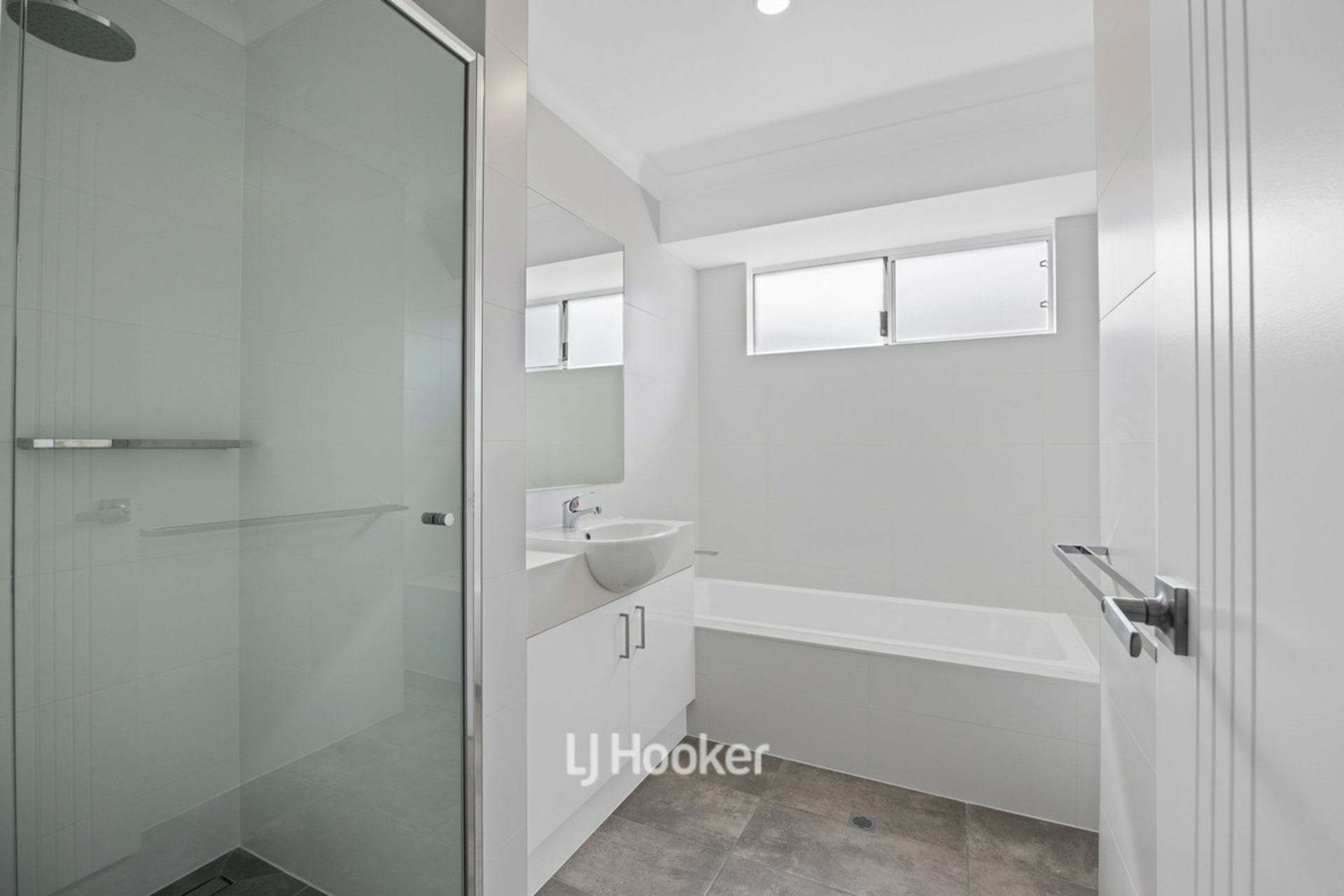 36A Constitution Street — photo 15 of 20