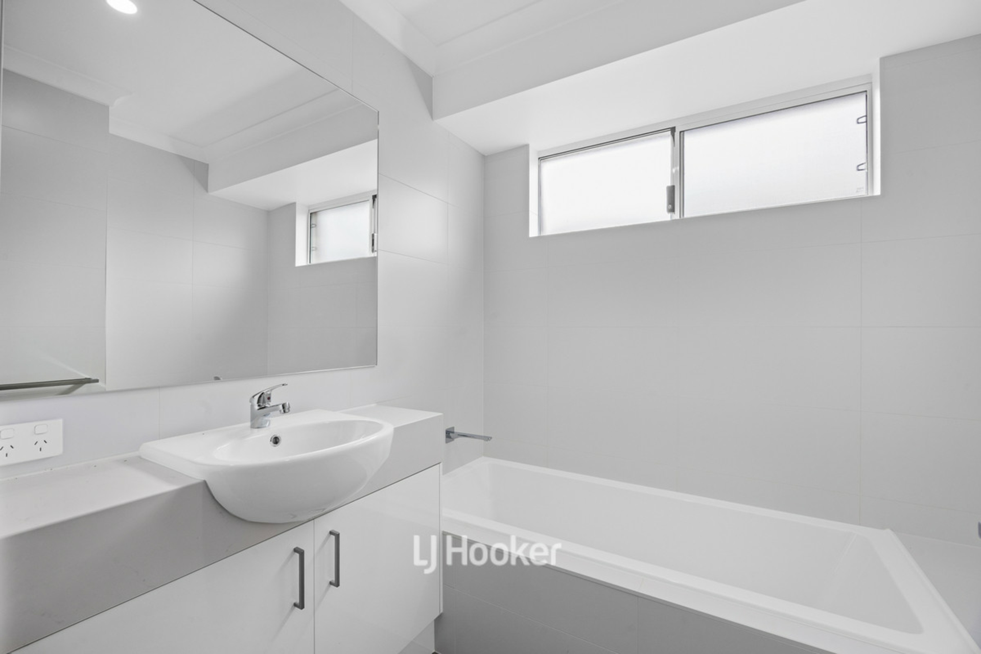 36A Constitution Street — photo 16 of 20