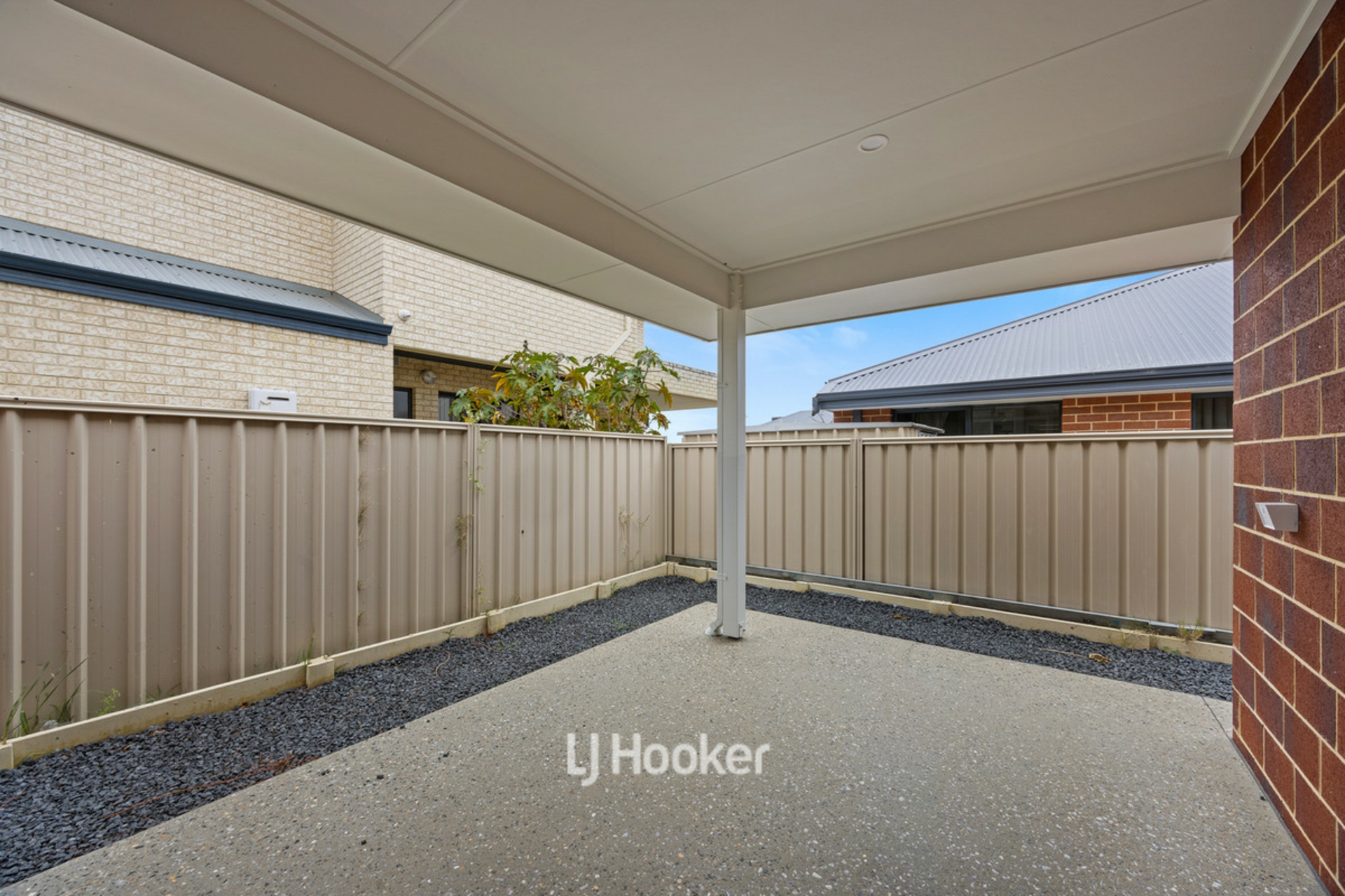 36A Constitution Street — photo 18 of 20