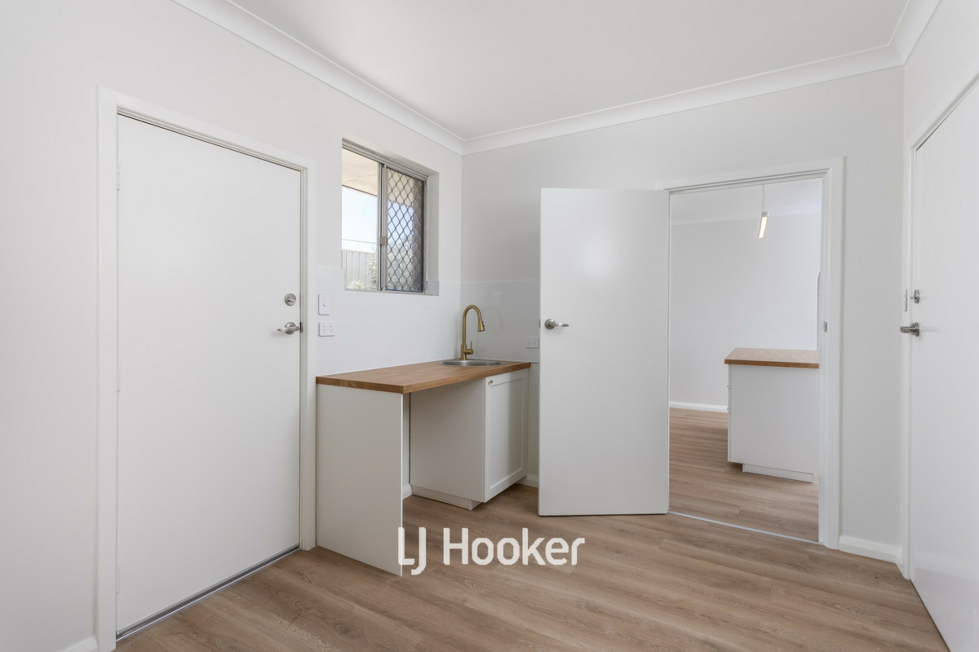 19C Clarke Street — photo 9 of 14