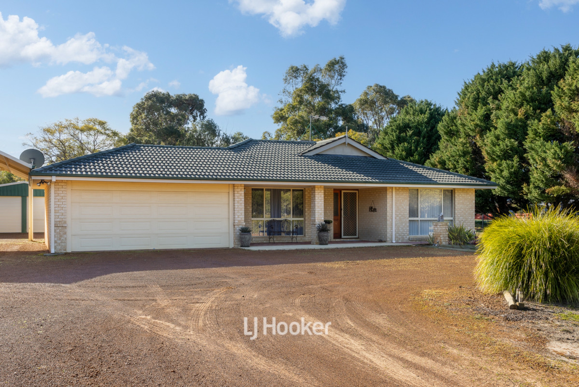 4 Headland Road — photo 2 of 30