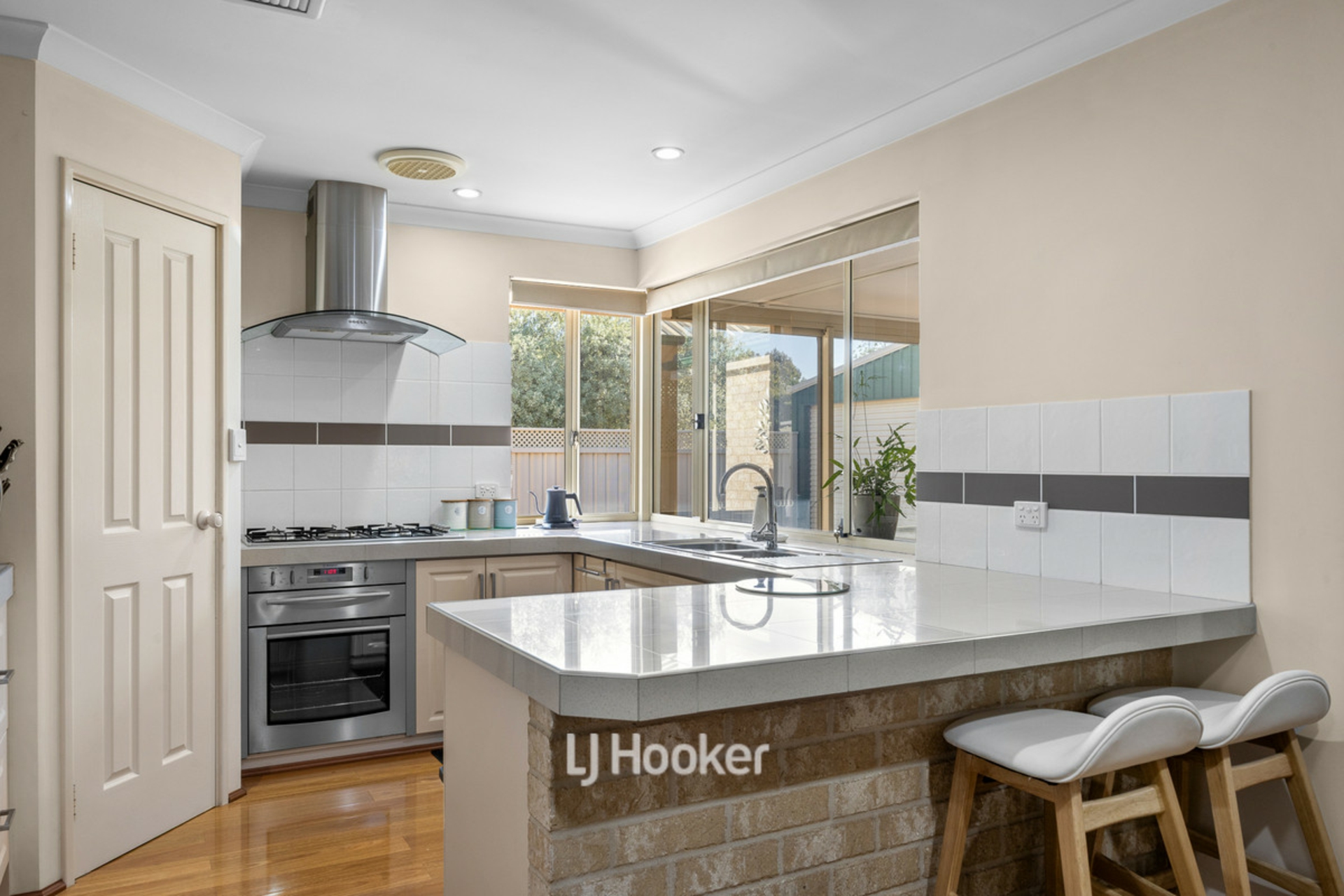 4 Headland Road — photo 13 of 30