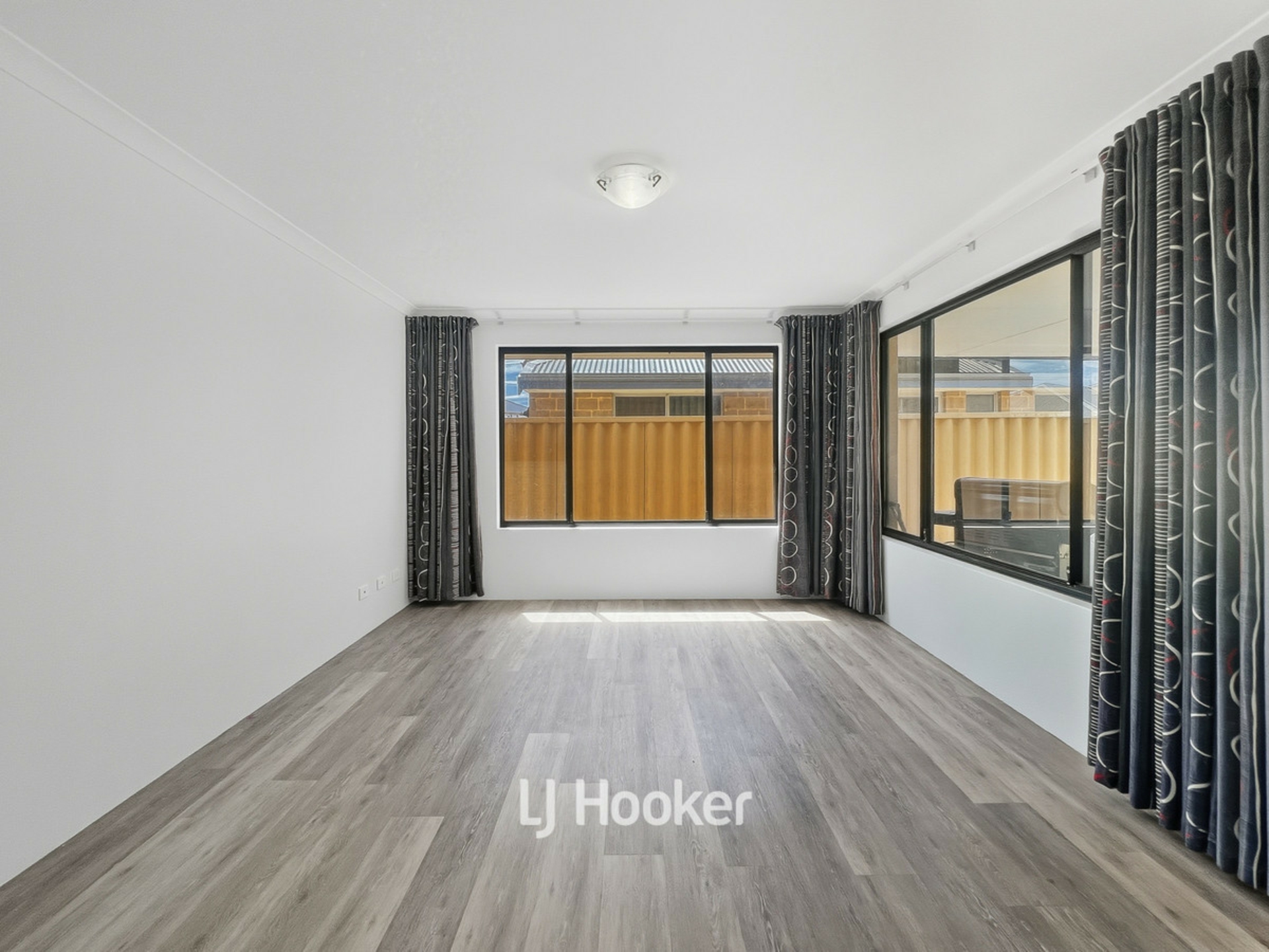 58 Gigondas Street — photo 6 of 11