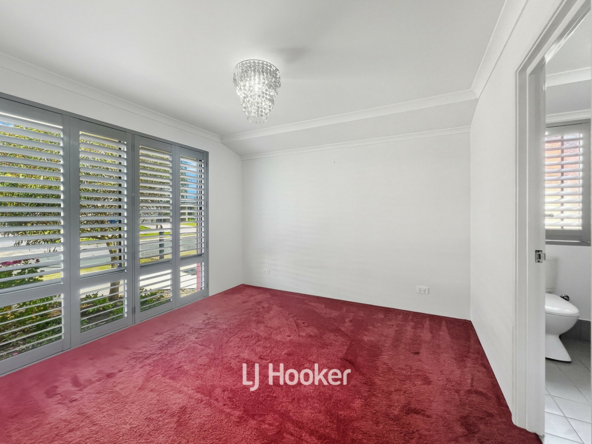 58 Gigondas Street — photo 11 of 11