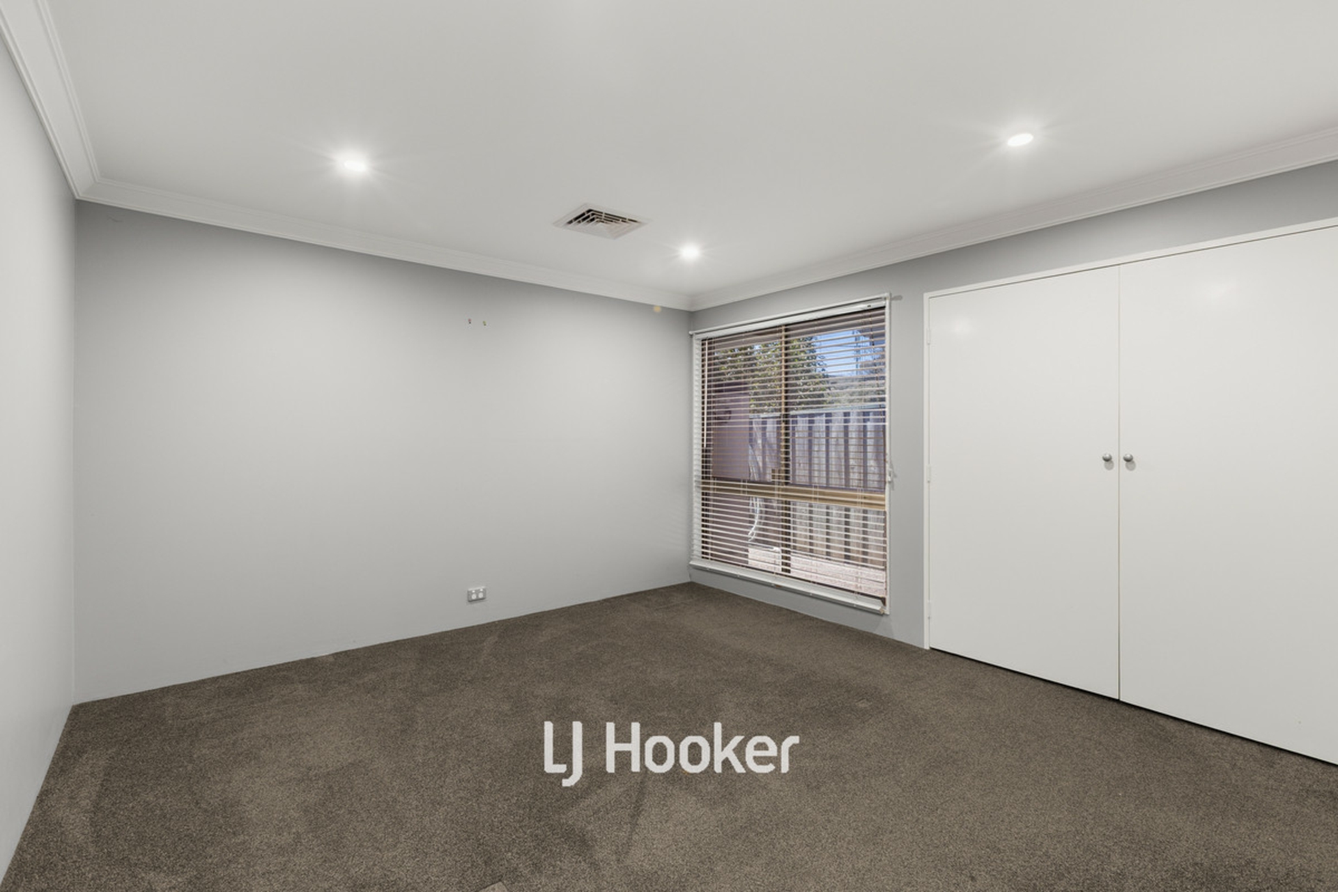 39 Mangles Street — photo 13 of 26