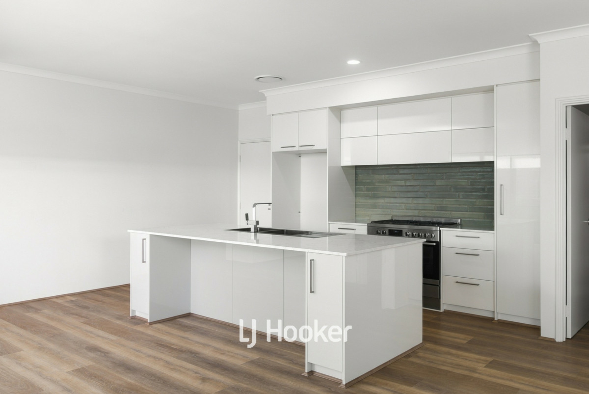 3B Maxted Street — photo 2 of 12