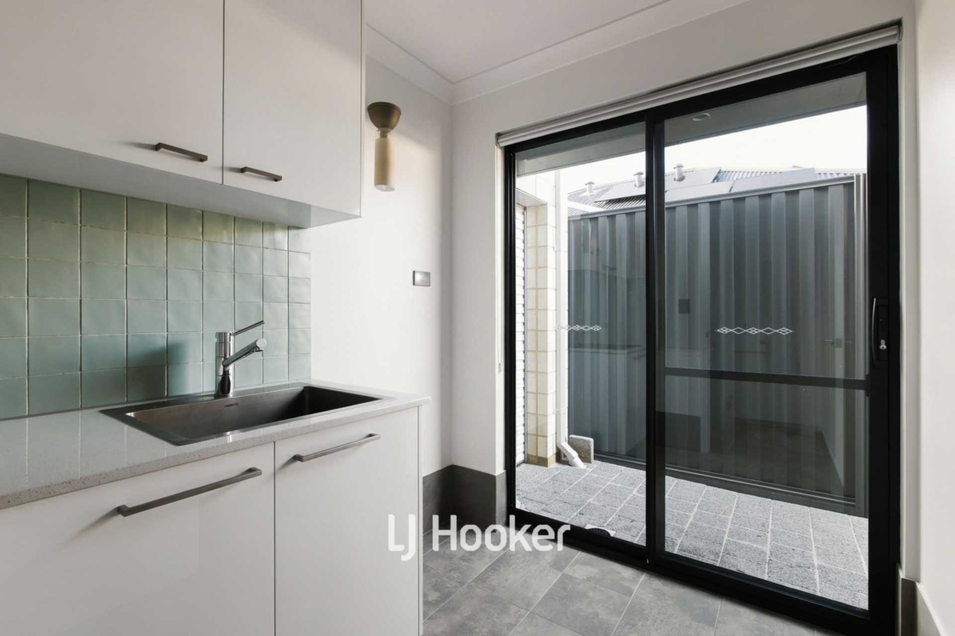 3B Maxted Street — photo 6 of 12