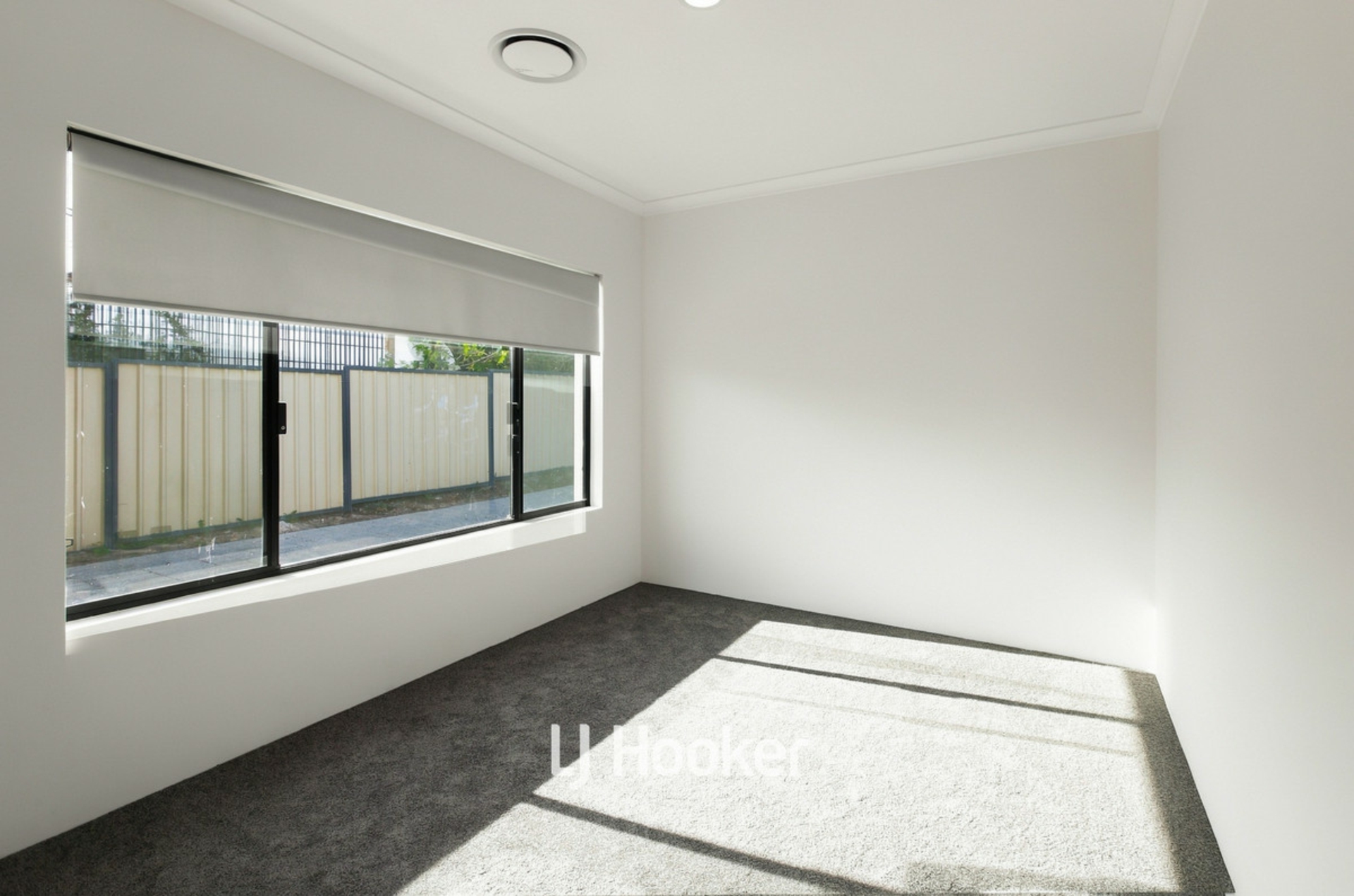 3B Maxted Street — photo 7 of 12