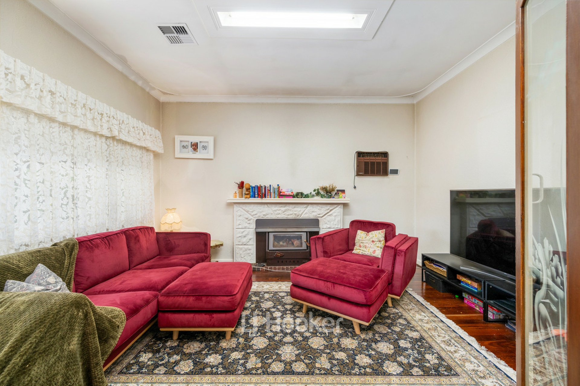 246 Steere Street North — photo 3 of 24