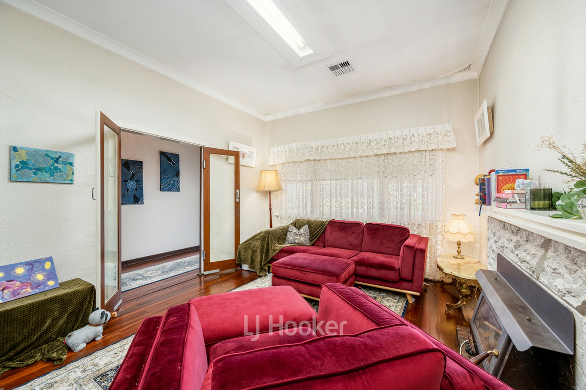 246 Steere Street North — photo 4 of 24