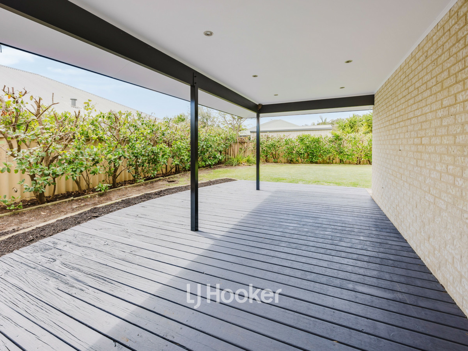 5 Nougat Crescent — photo 16 of 18
