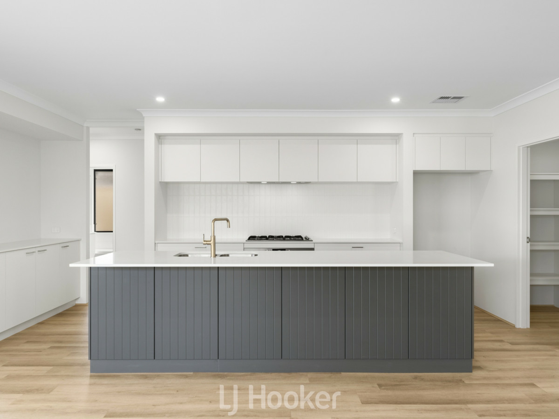 16 Merion Street — photo 5 of 22