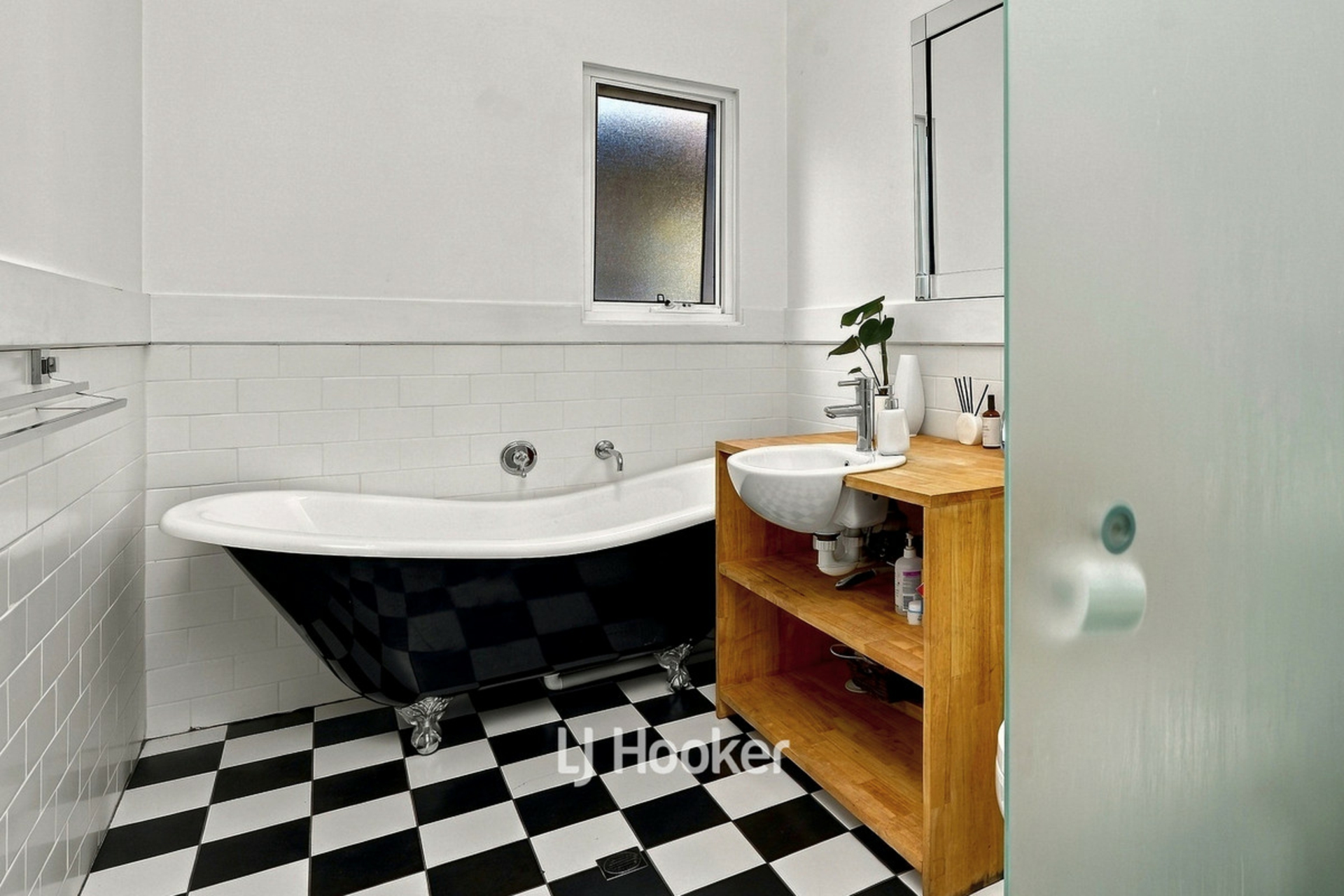 30 Parkfield Street — photo 18 of 30