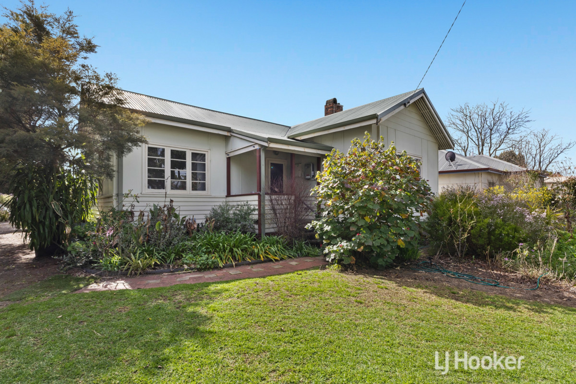 27 Atkinson Street South — photo from LJ Hooker Property South West WA