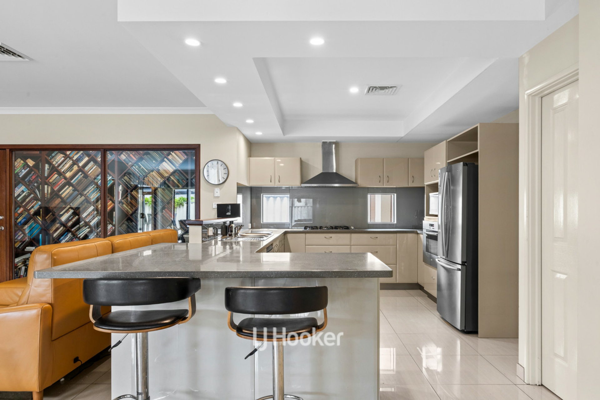 341 Norton Promenade — photo 8 of 30