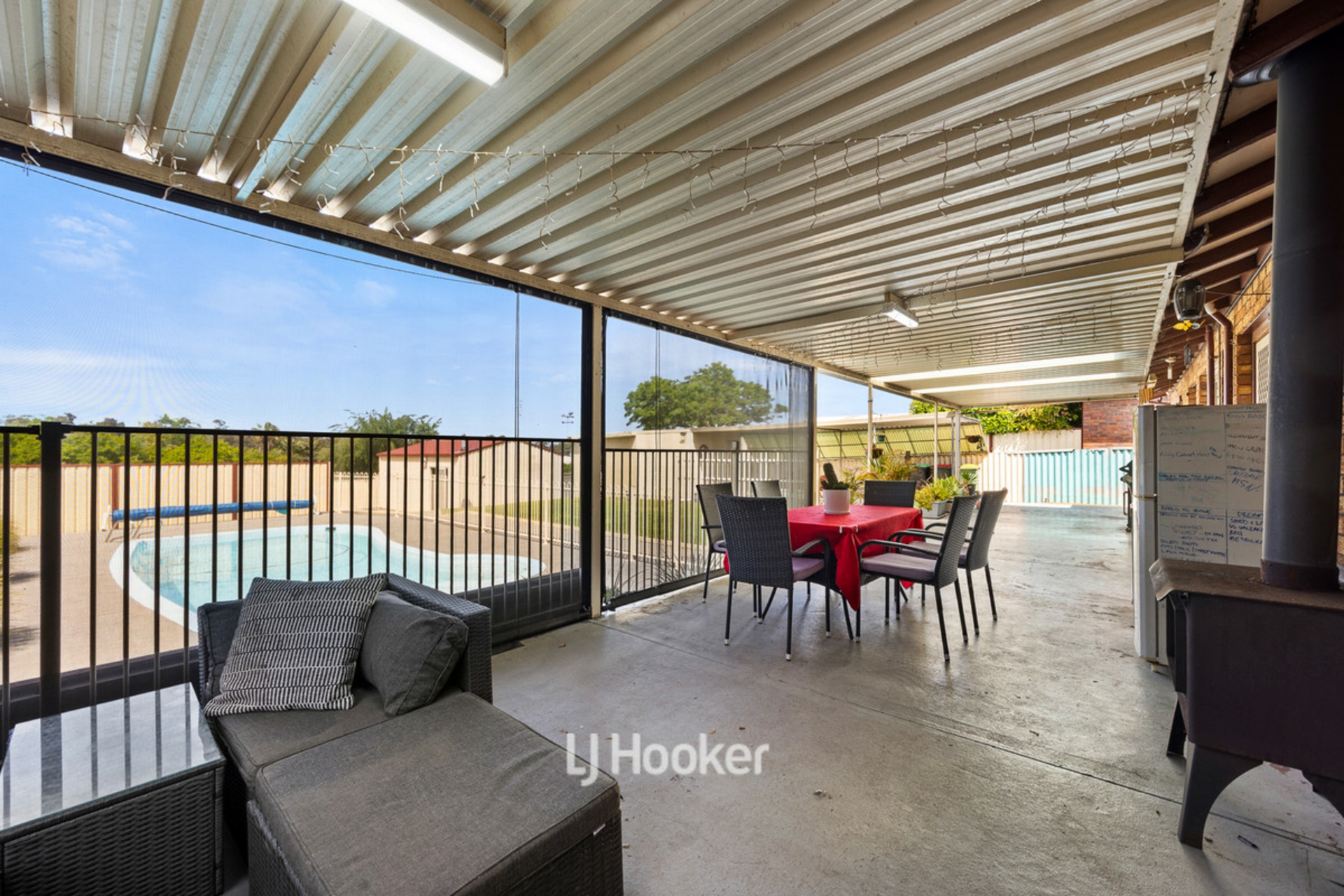 88 Swanstone Street — photo 16 of 29