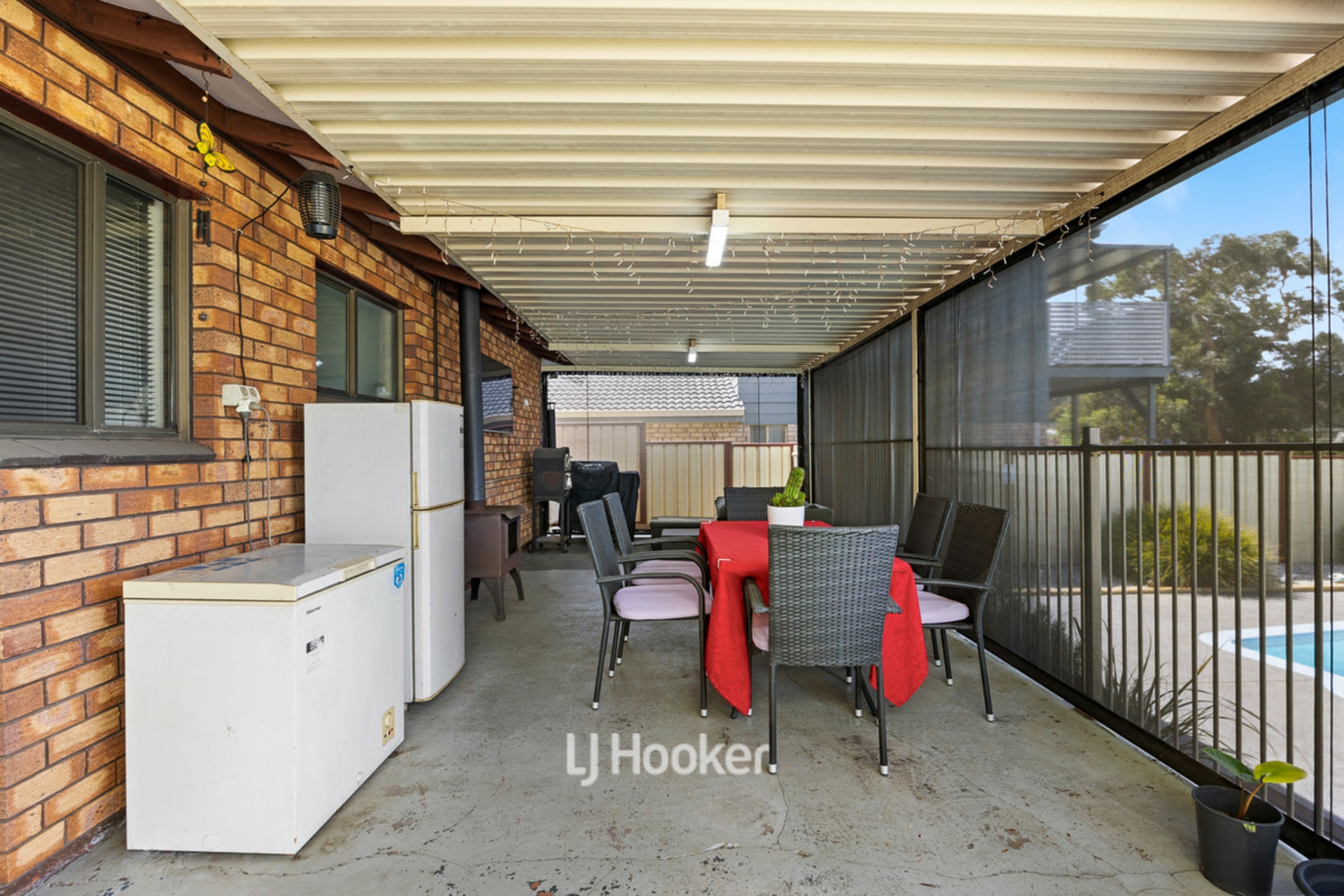 88 Swanstone Street — photo 17 of 29