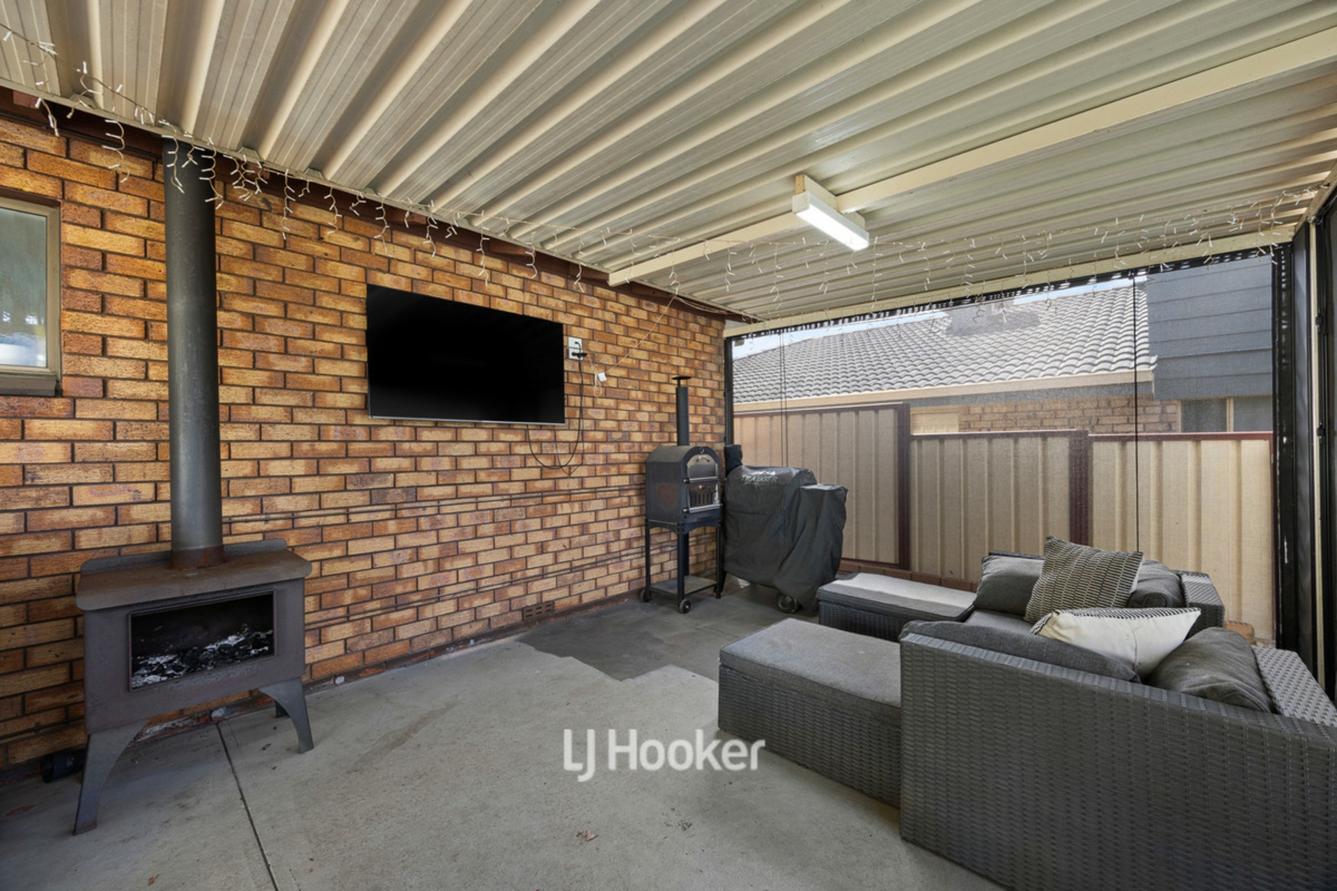 88 Swanstone Street — photo 18 of 29