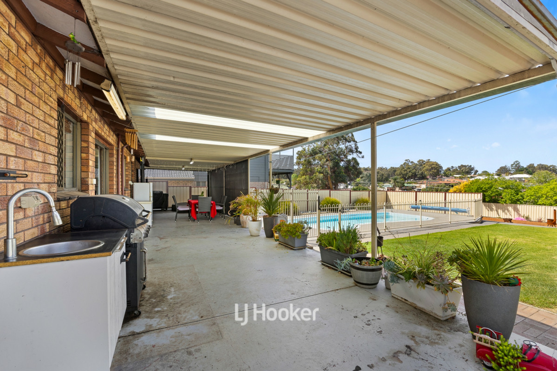 88 Swanstone Street — photo 19 of 29