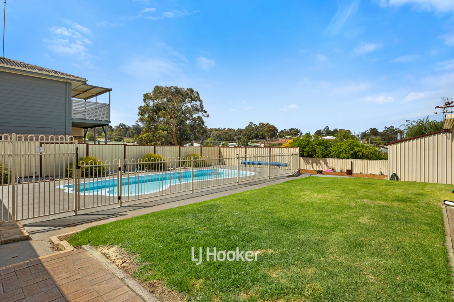 88 Swanstone Street — photo 20 of 29