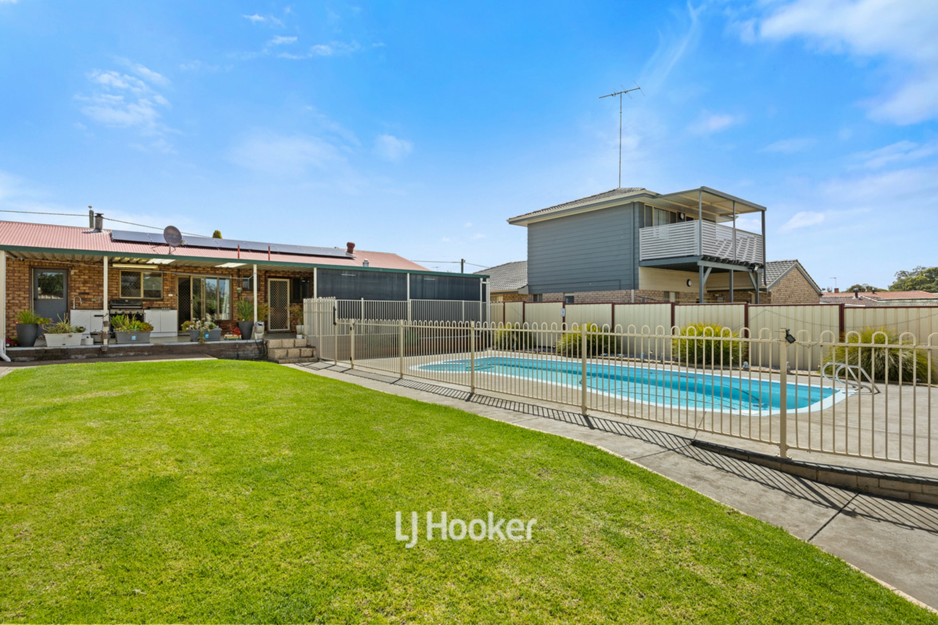 88 Swanstone Street — photo 22 of 29