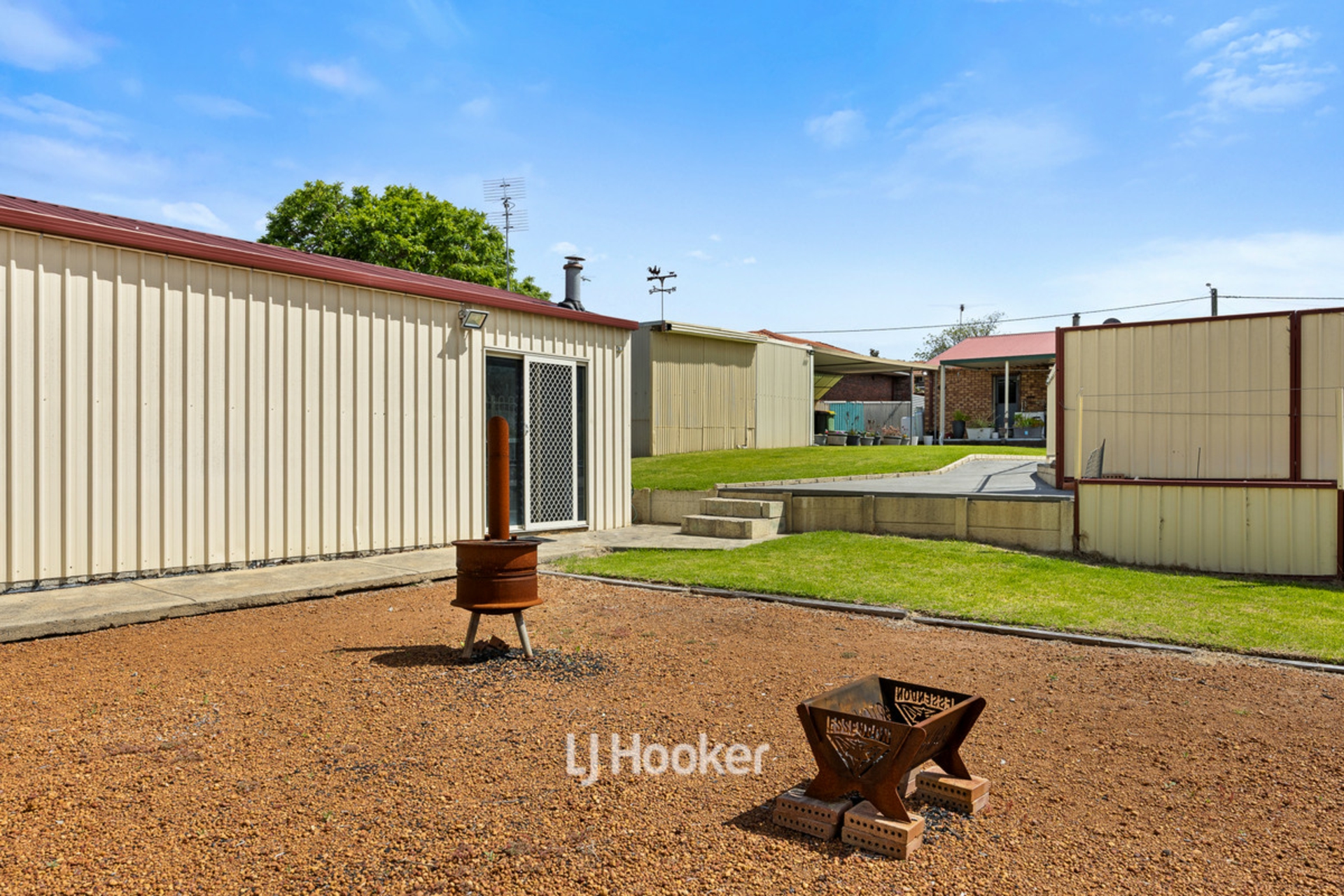 88 Swanstone Street — photo 23 of 29