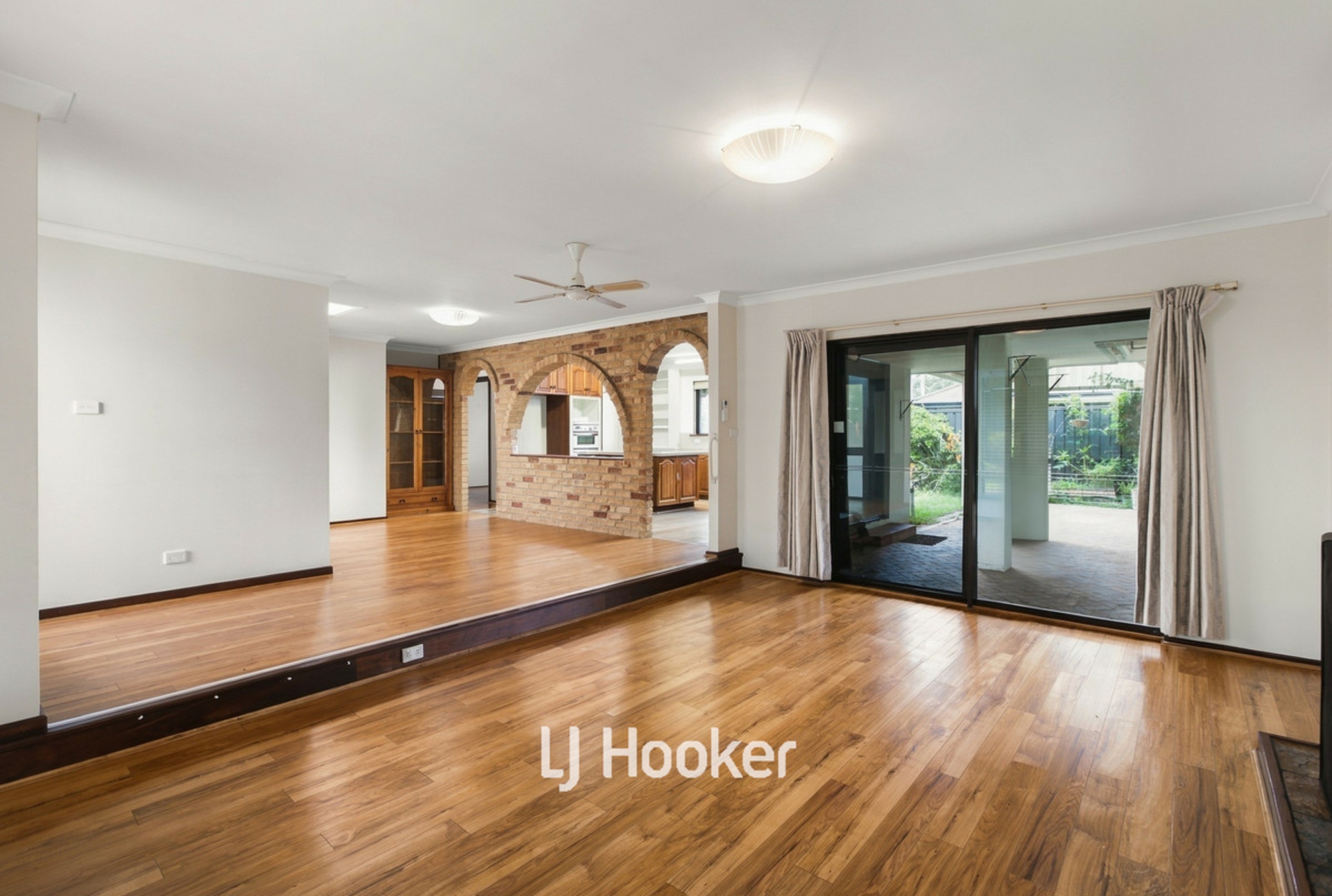 25 Maryllia Road — photo 3 of 10