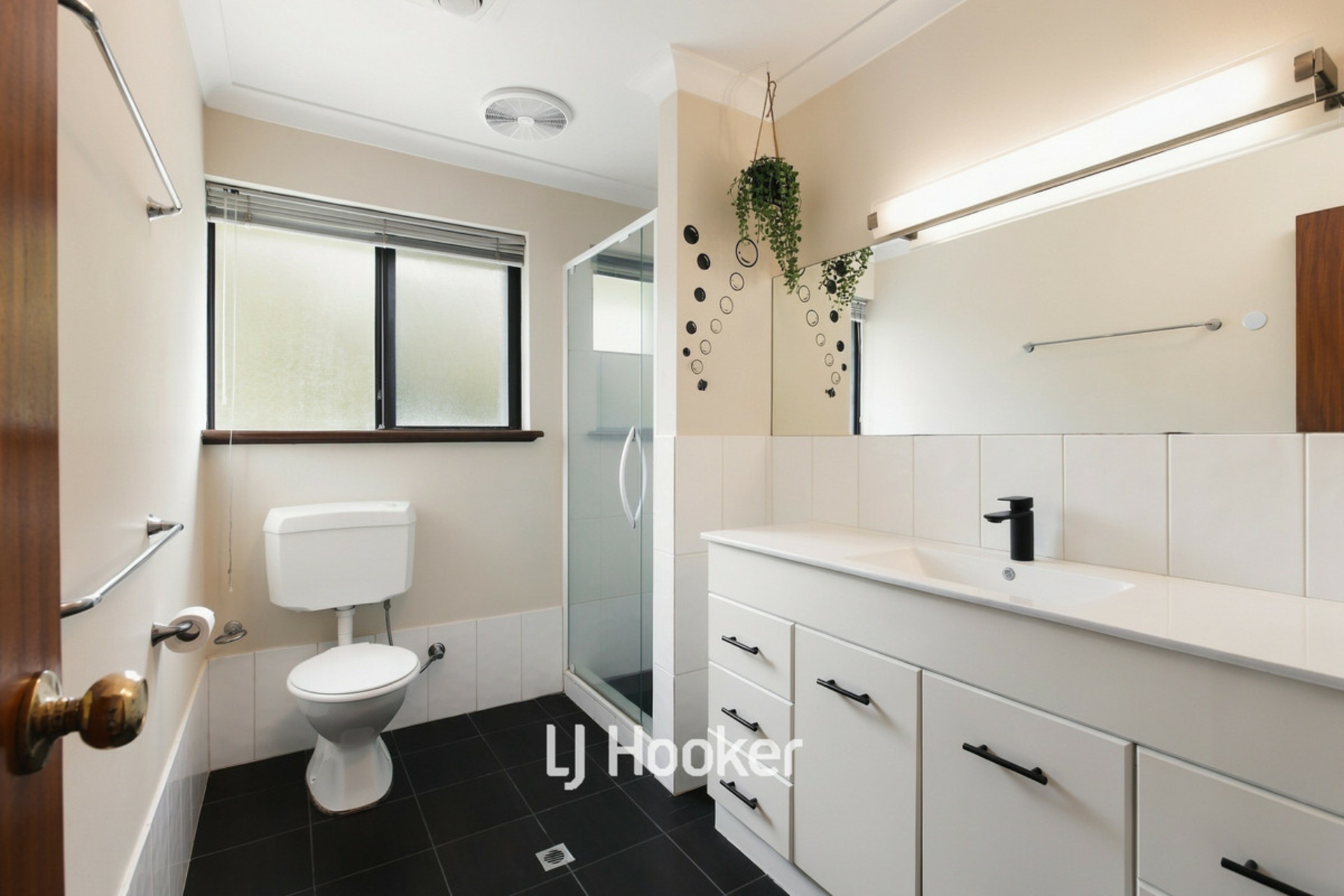 25 Maryllia Road — photo 8 of 10