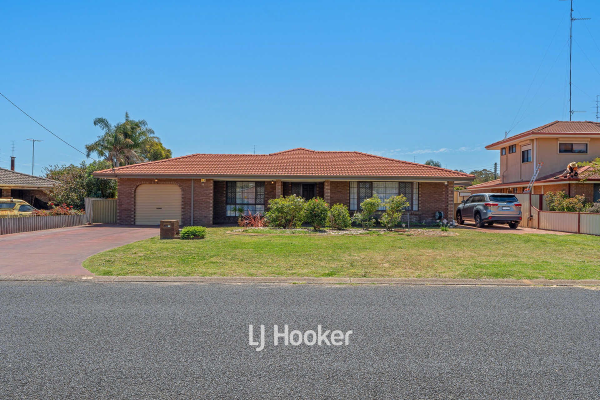 25 Ganfield Street — photo from LJ Hooker Property South West WA