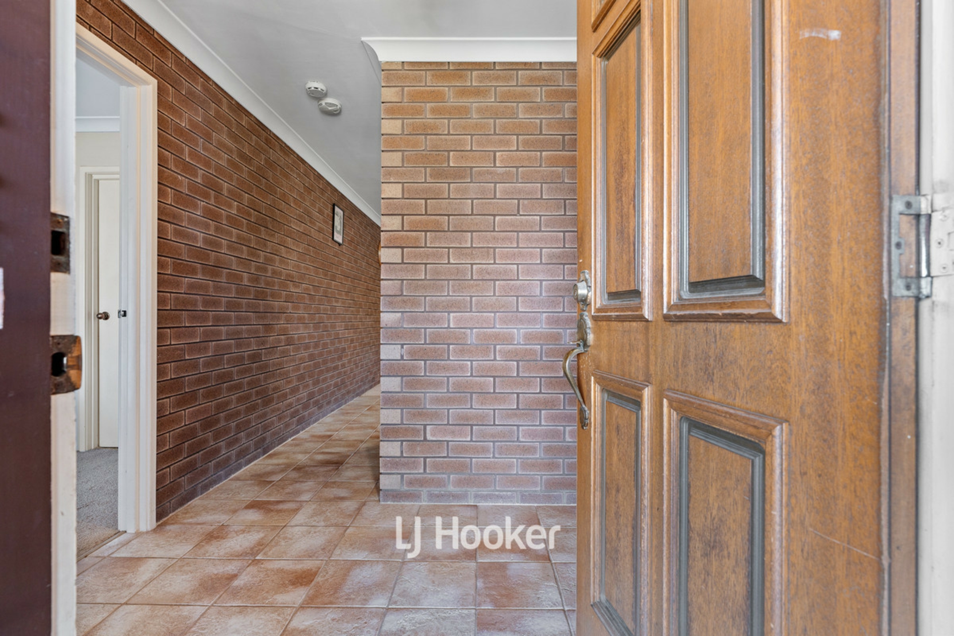 25 Ganfield Street — photo 4 of 26