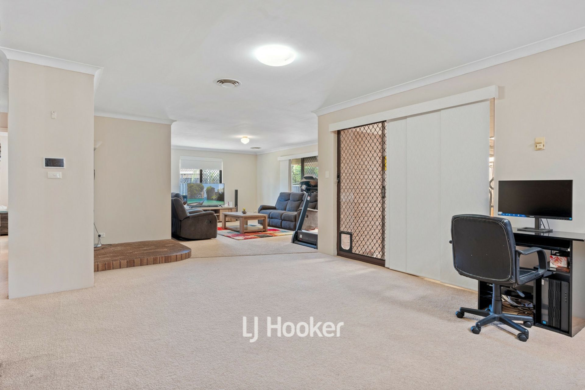 25 Ganfield Street — photo 8 of 26