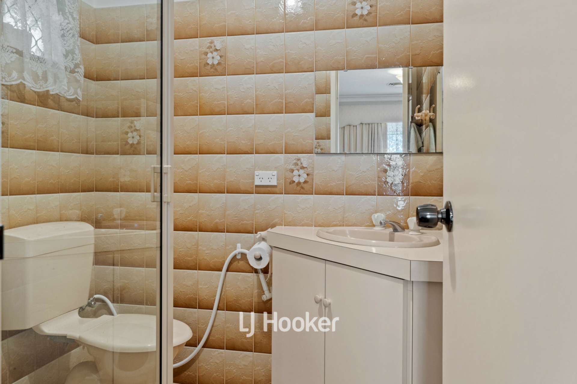 25 Ganfield Street — photo 15 of 26