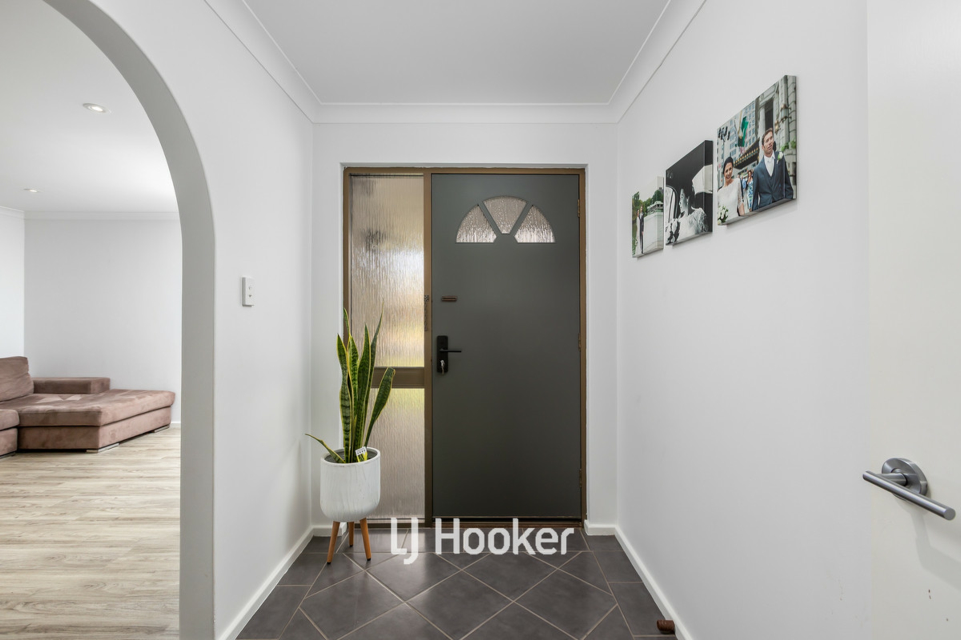 14 Johnston Avenue — photo 4 of 30
