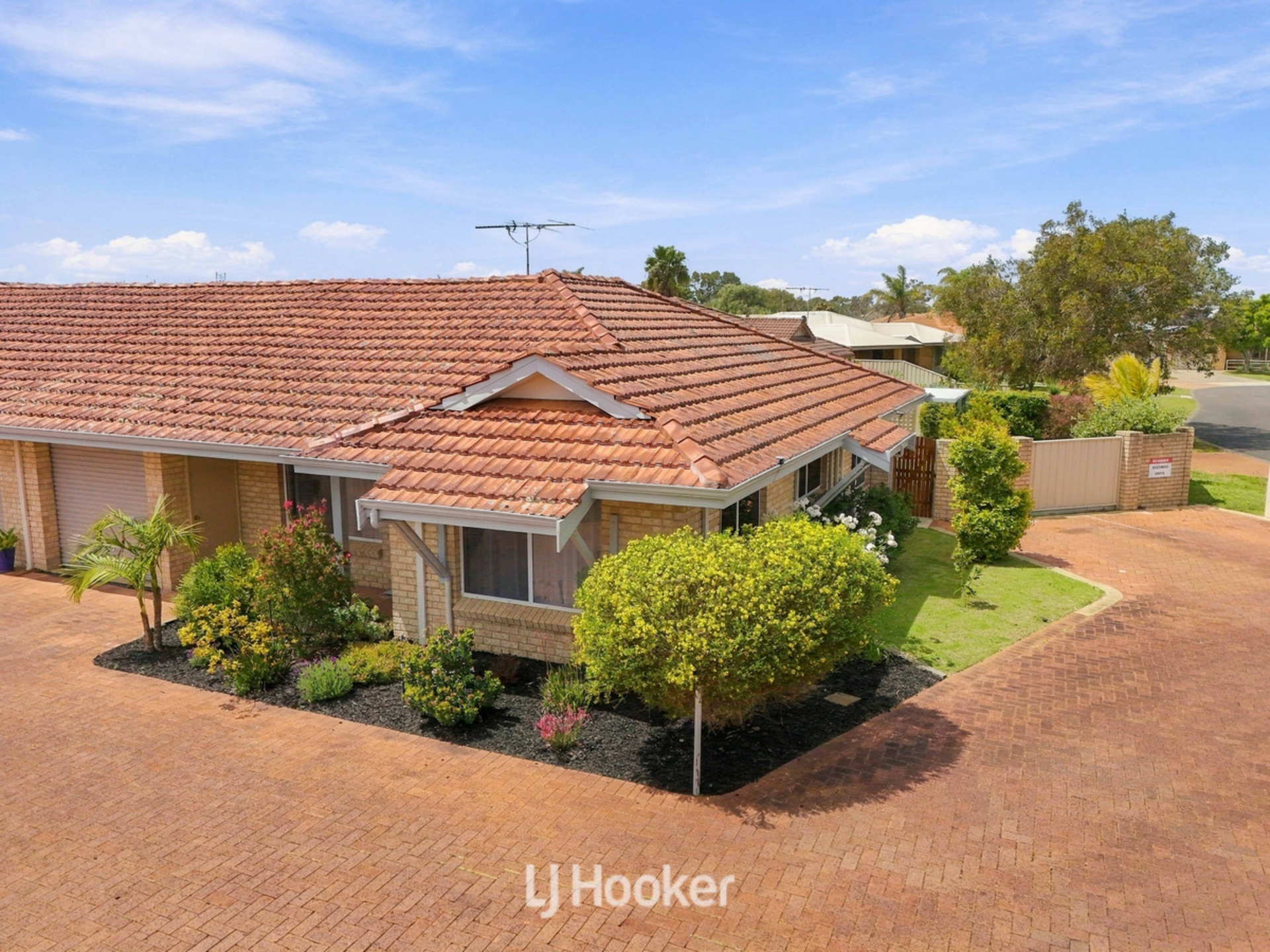 1/11 Donnelly Court — photo 4 of 28