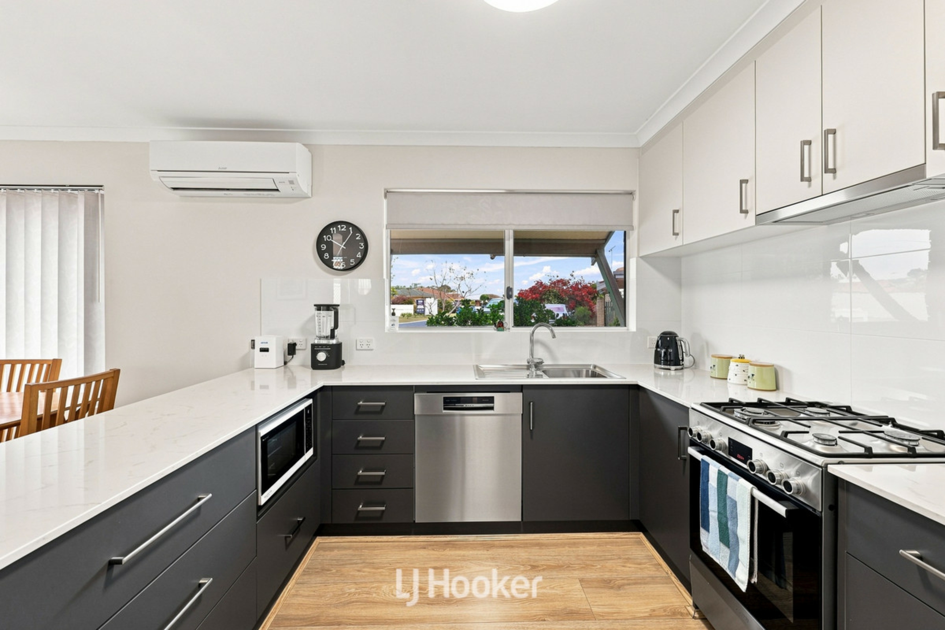 1/11 Donnelly Court — photo 12 of 28