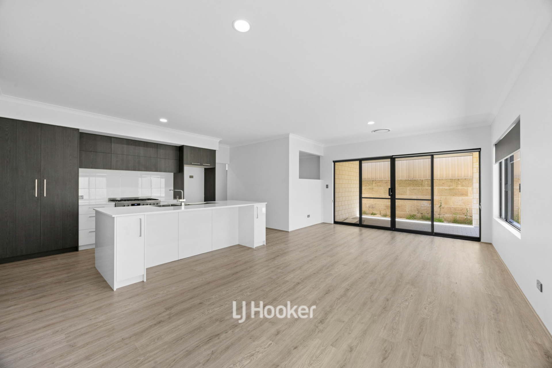 28 Colonna Street — photo 3 of 18