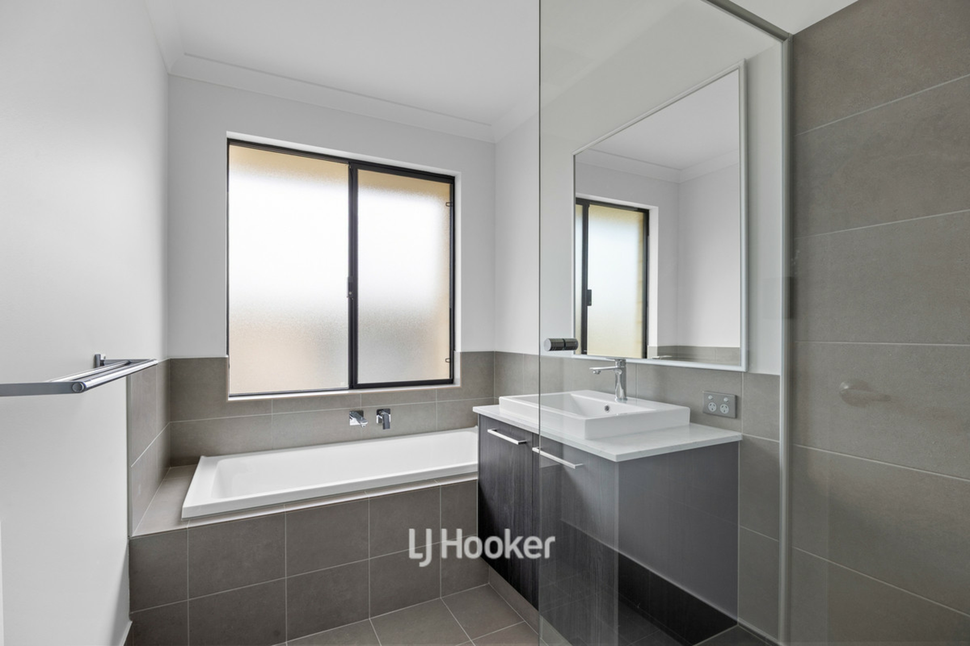 28 Colonna Street — photo 16 of 18