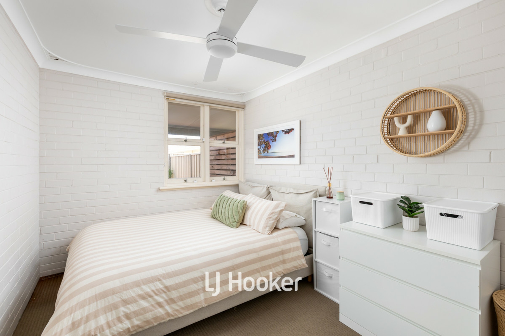 2/4 Holywell Street — photo 7 of 17
