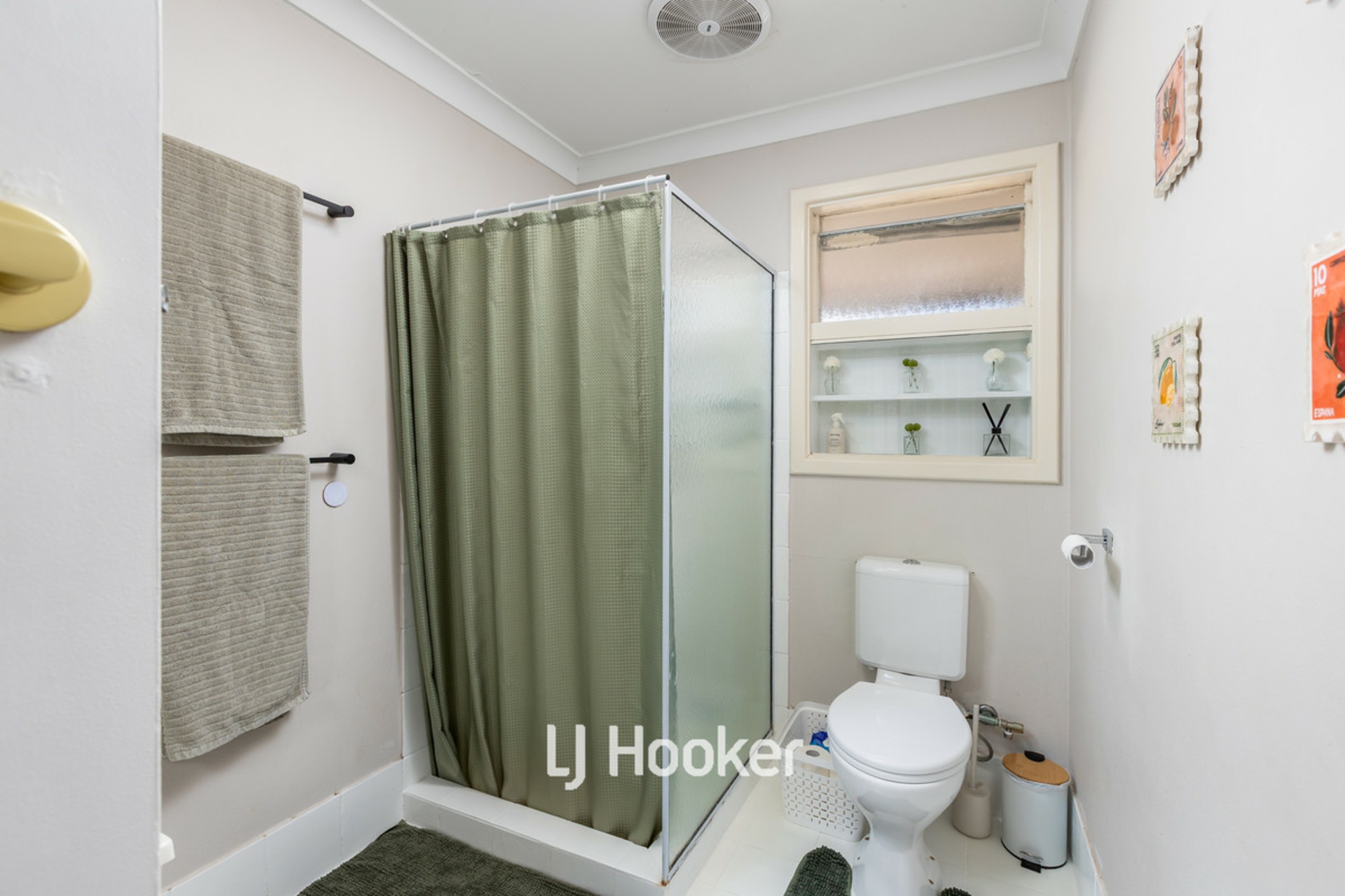 2/4 Holywell Street — photo 9 of 17