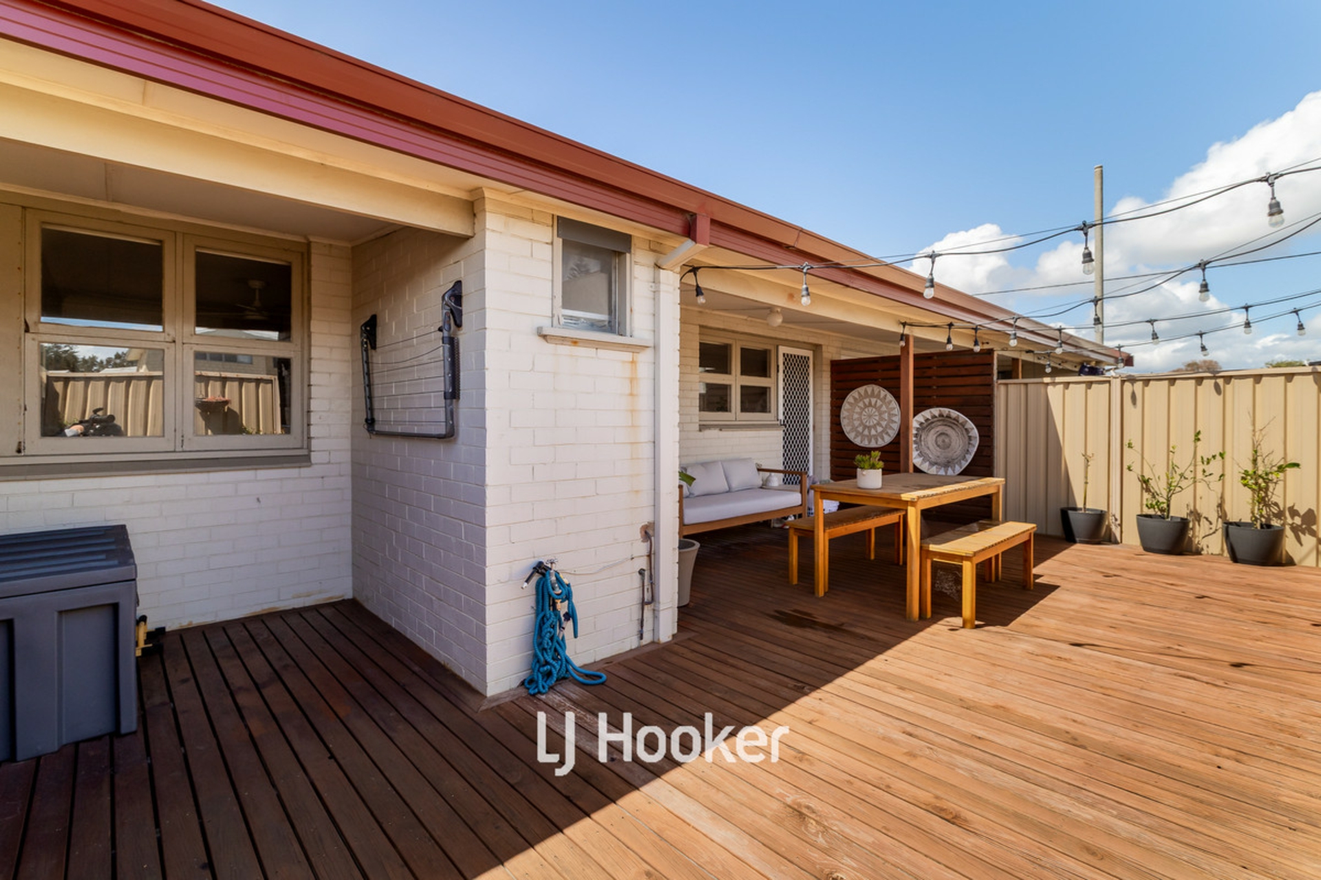 2/4 Holywell Street — photo 12 of 17